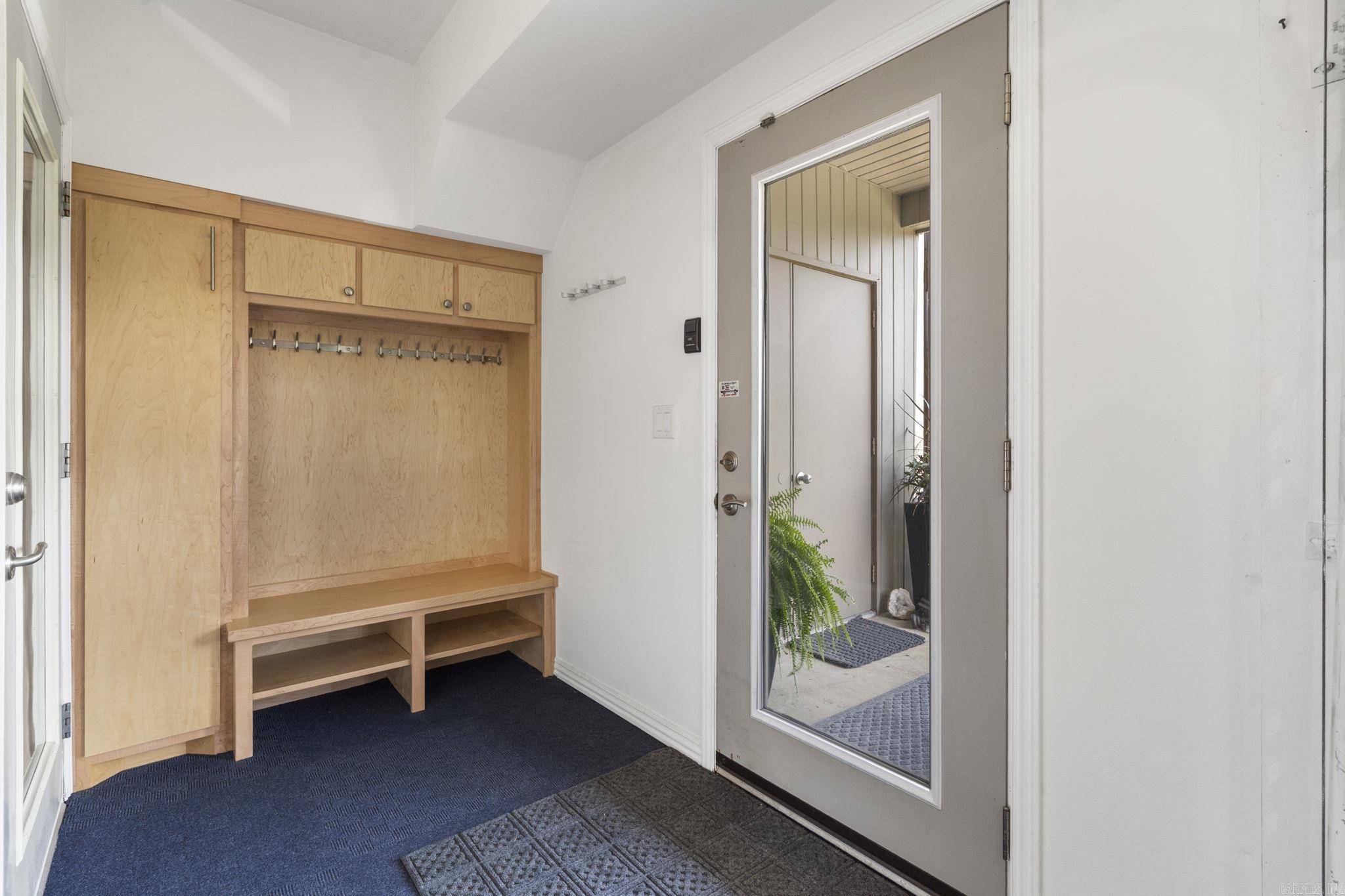 1140 E Lakefront Drive  Fayetteville, AR