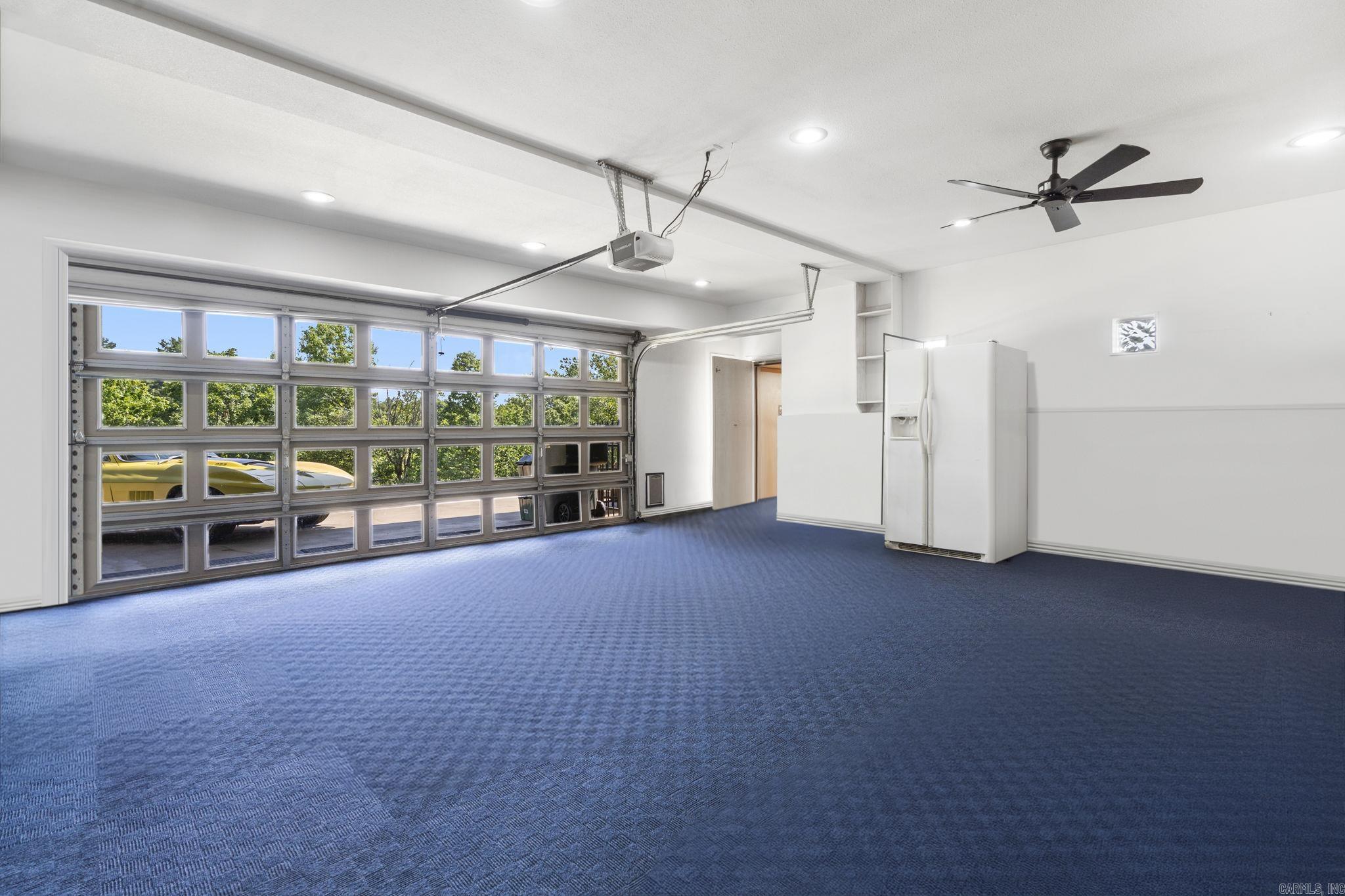 1140 E Lakefront Drive  Fayetteville, AR