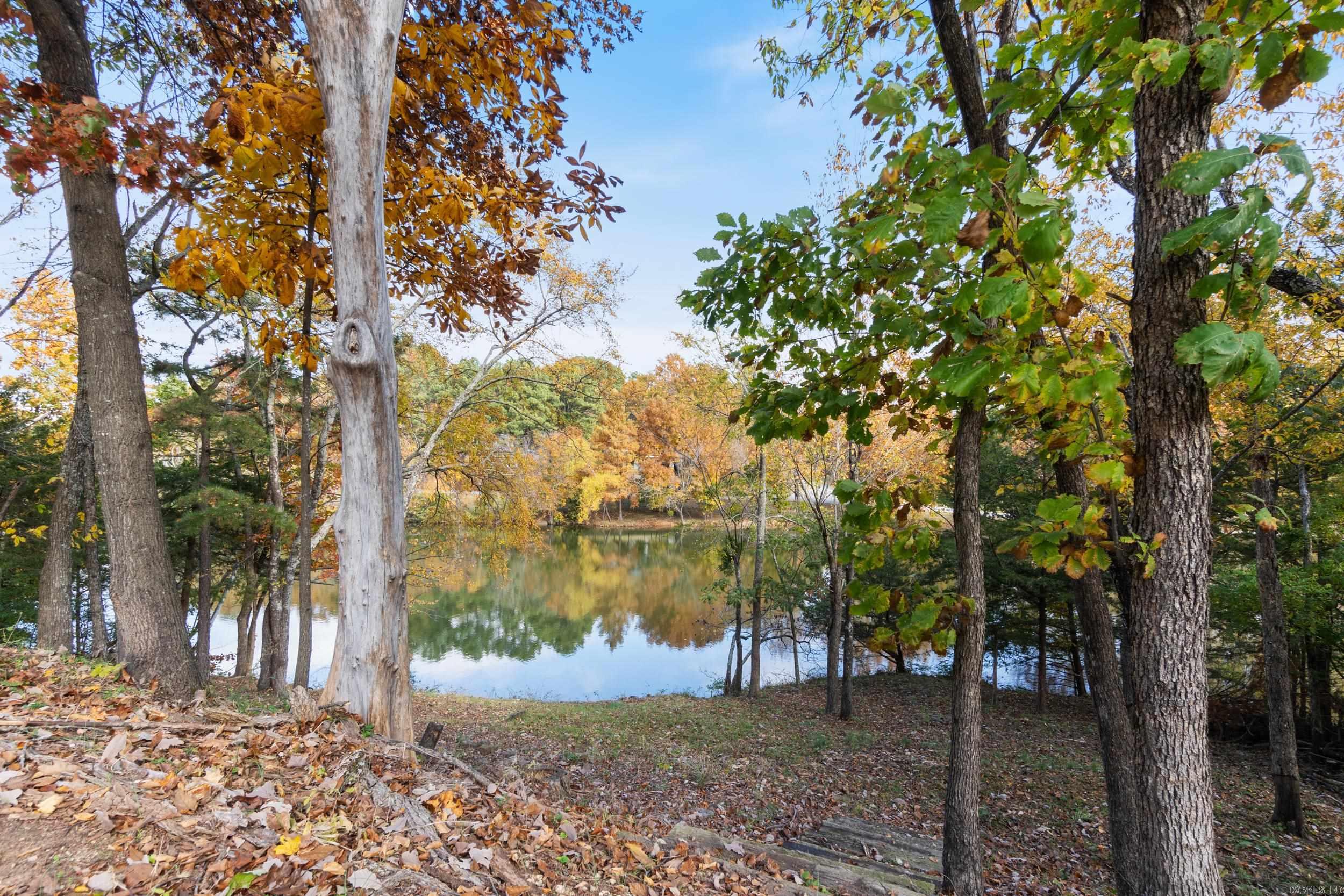 1140 E Lakefront Drive  Fayetteville, AR