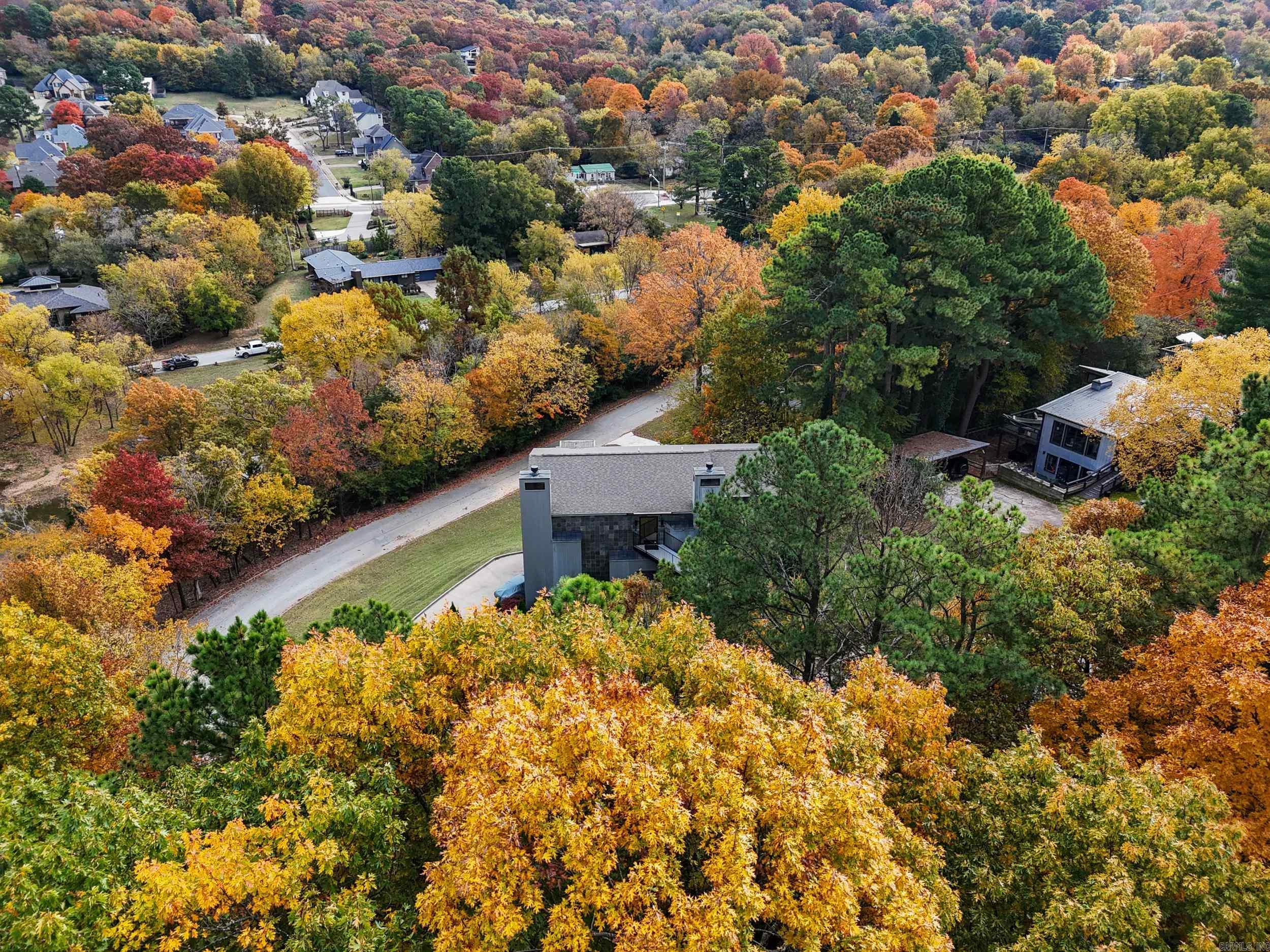 1140 E Lakefront Drive  Fayetteville, AR