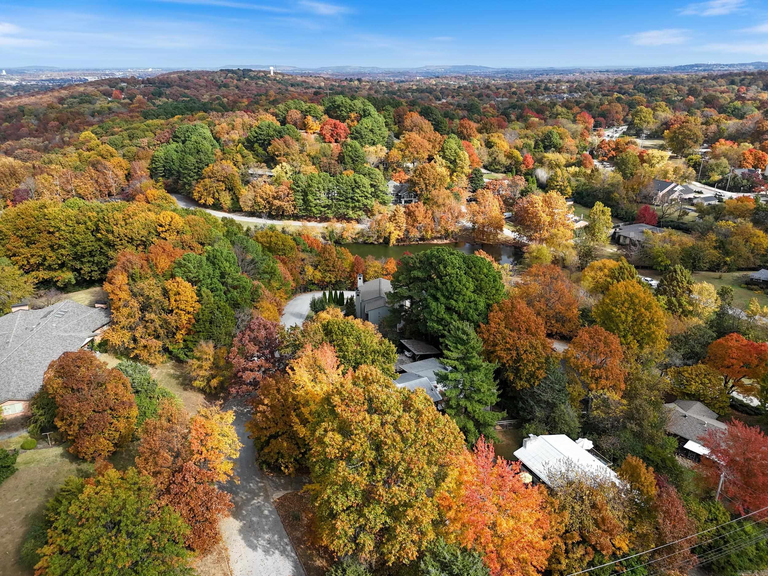 1140 E Lakefront Drive  Fayetteville, AR