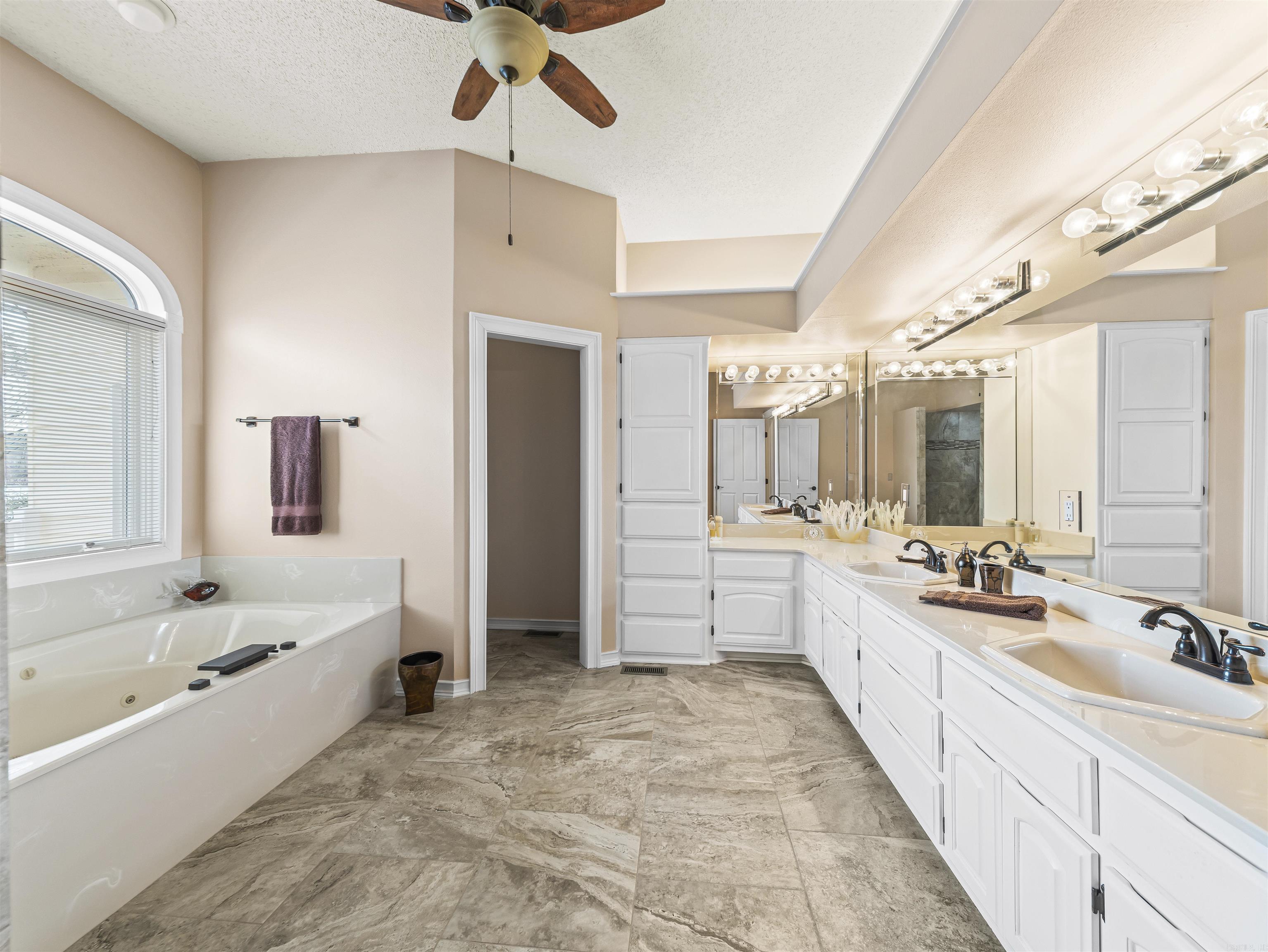 9 Lazo  Hot Springs Village, AR