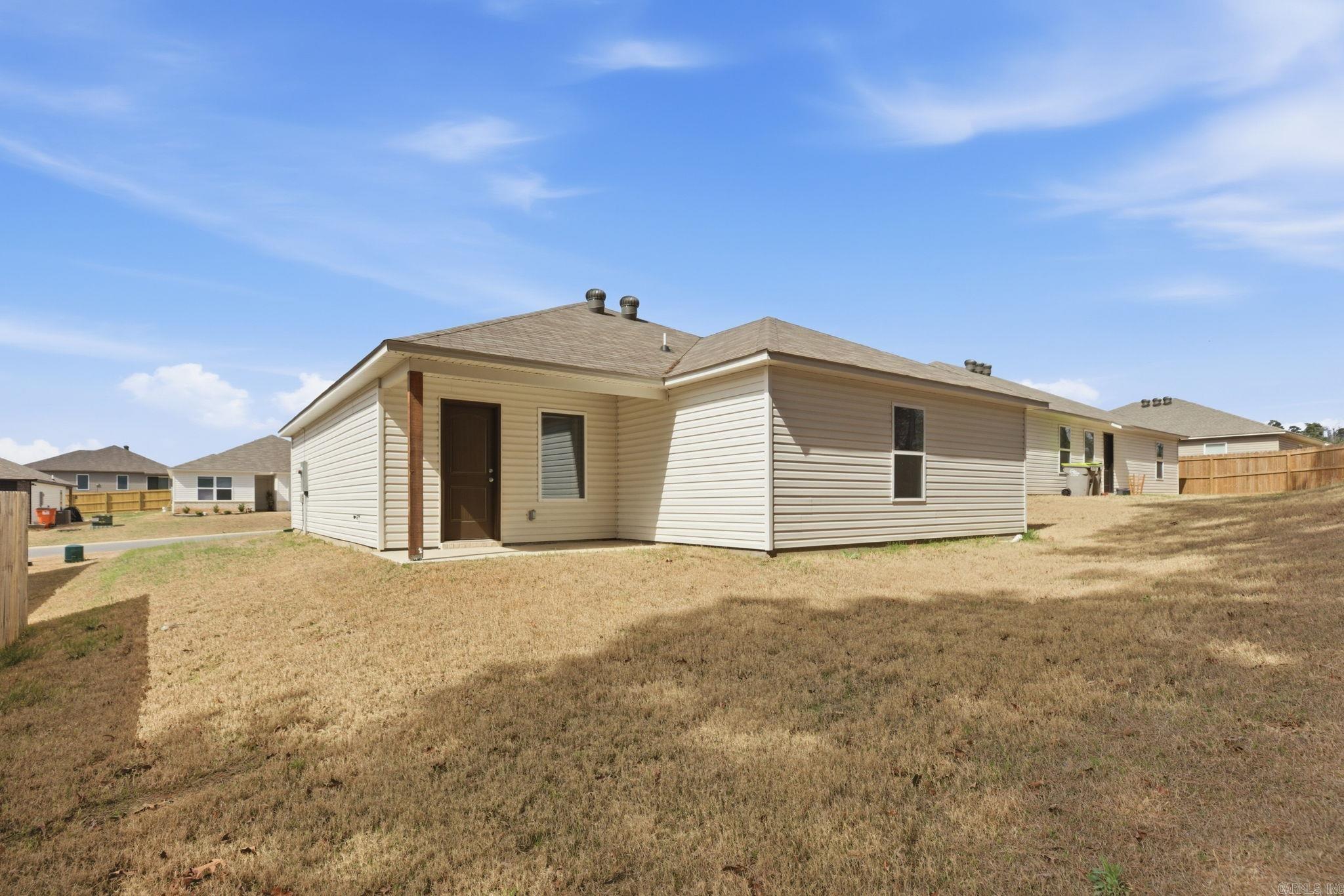 1280 Meadows Dr  Benton, AR