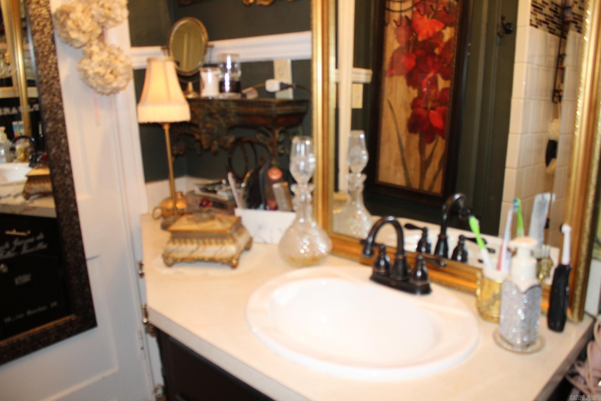 701 W Sunset  Nashville, AR