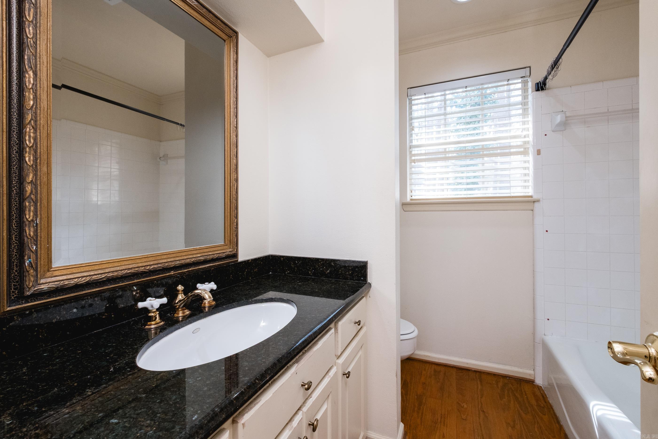 8 Fenchley Ct  Little Rock, AR