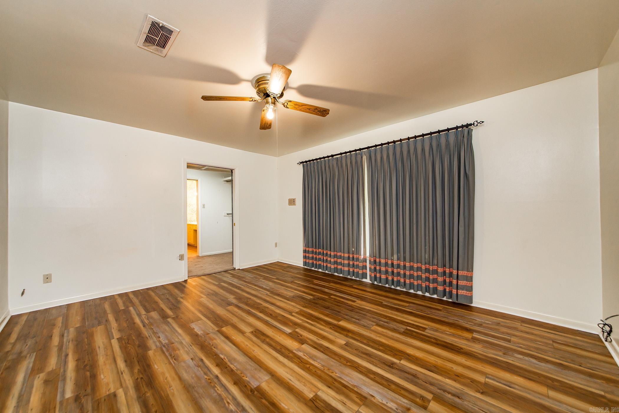 314 SE 5th  England, AR