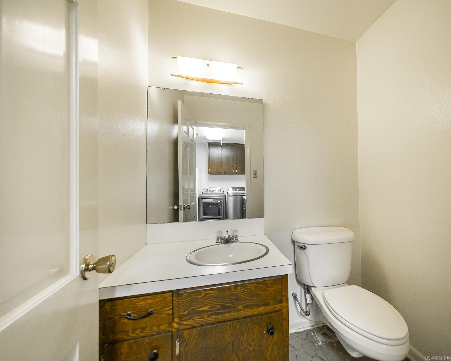 314 SE 5th  England, AR