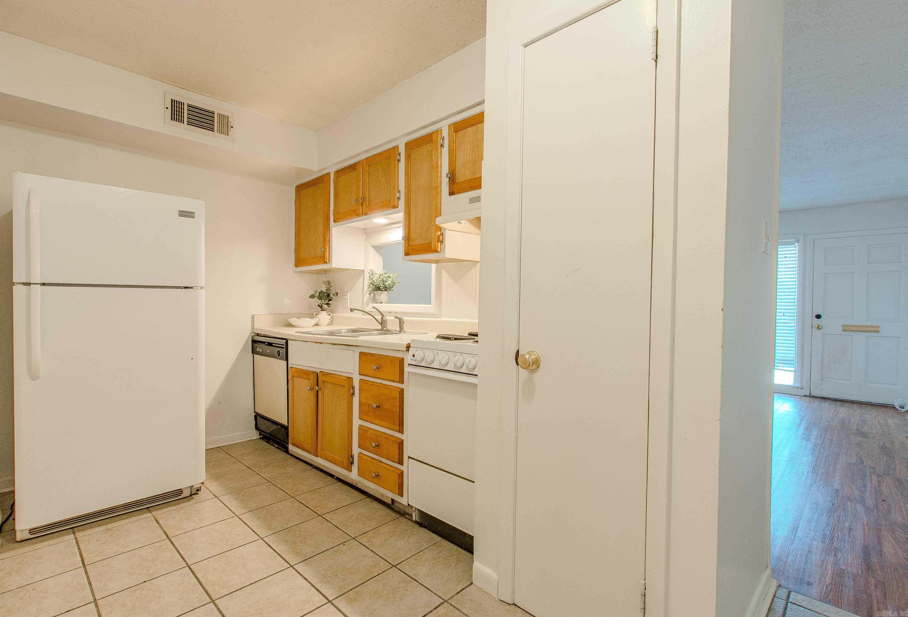 5700 B  Little Rock, AR