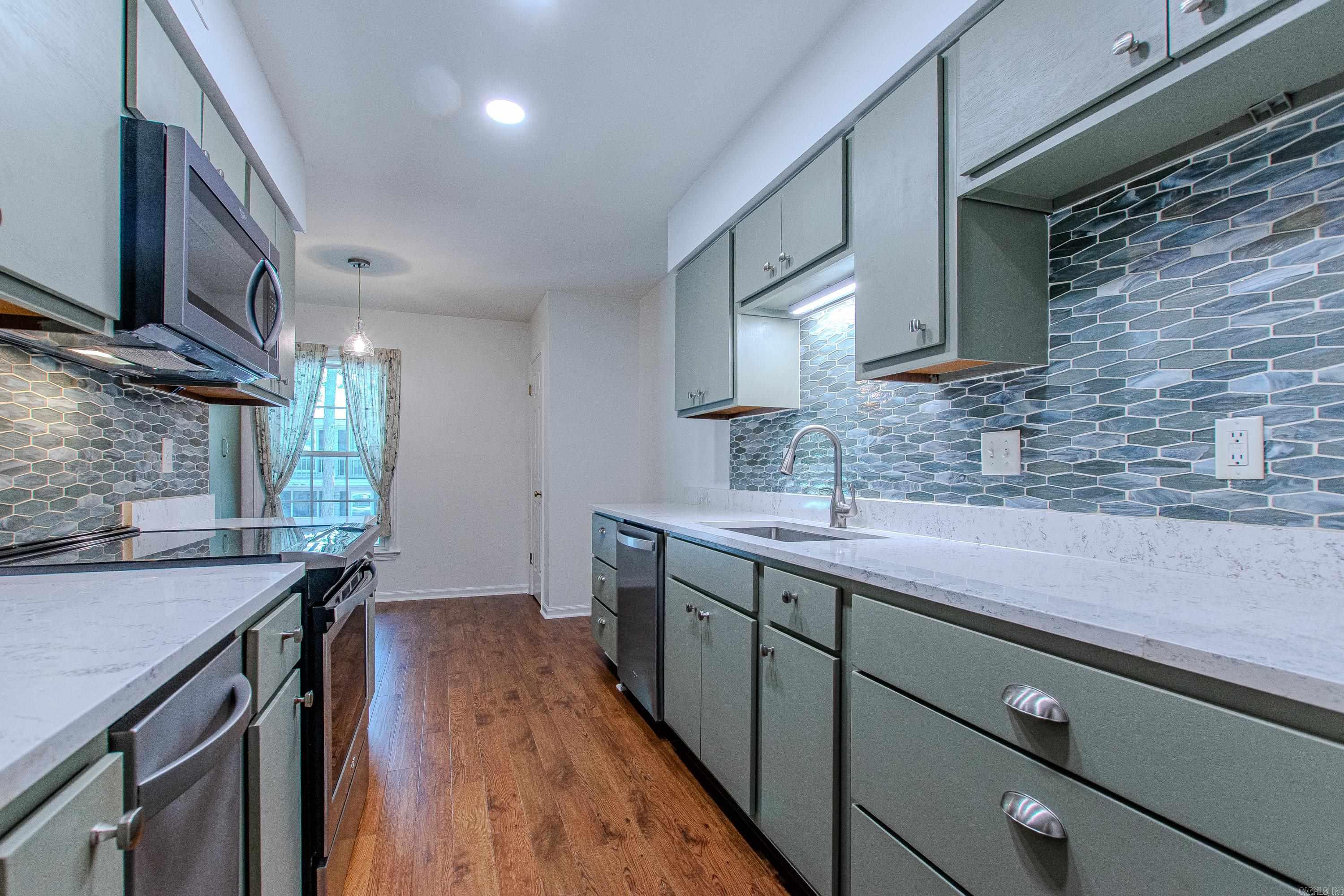 81 Kingsbridge Way Little Rock, AR 72212