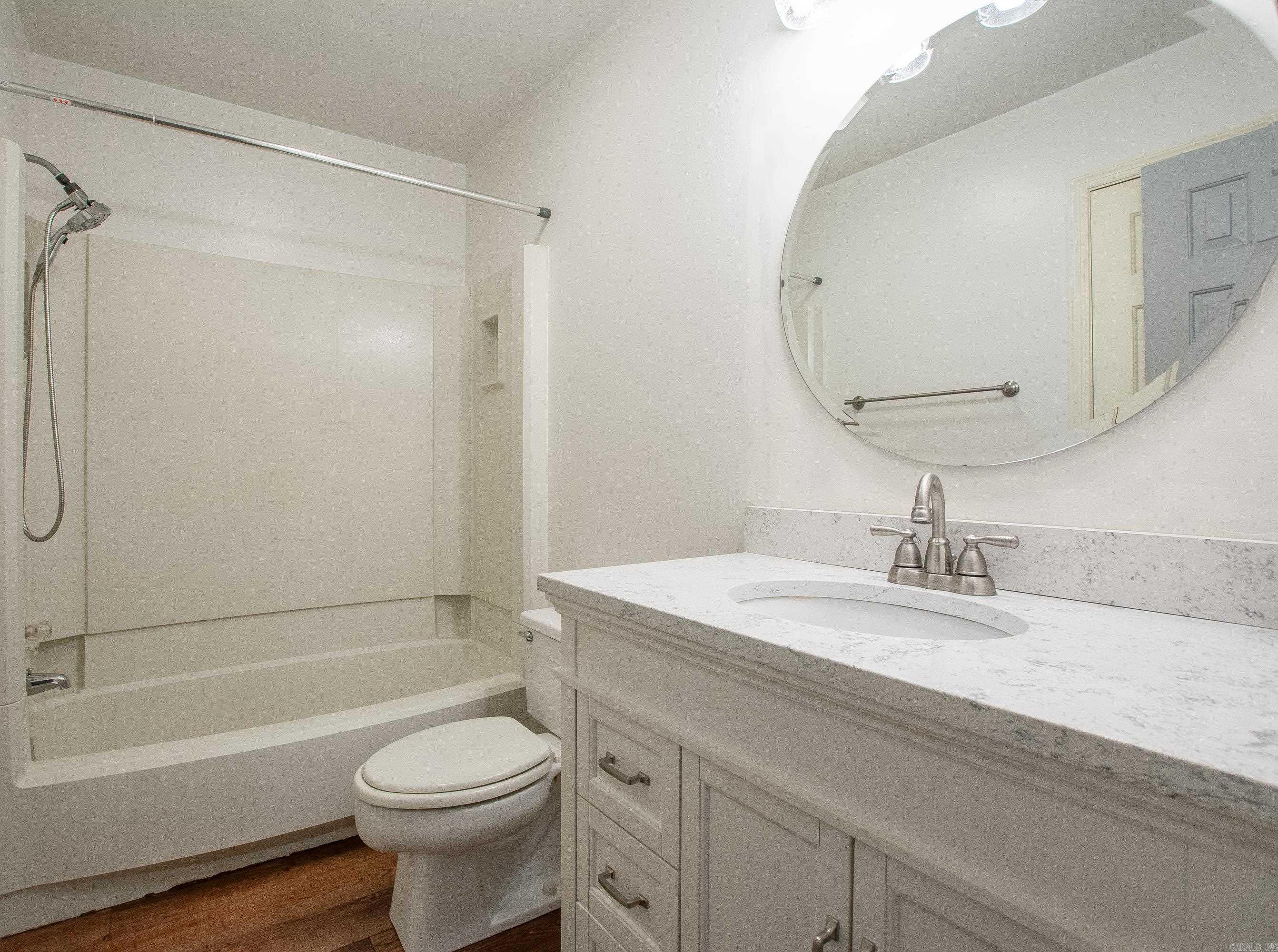 81 Kingsbridge Way Little Rock, AR 72212