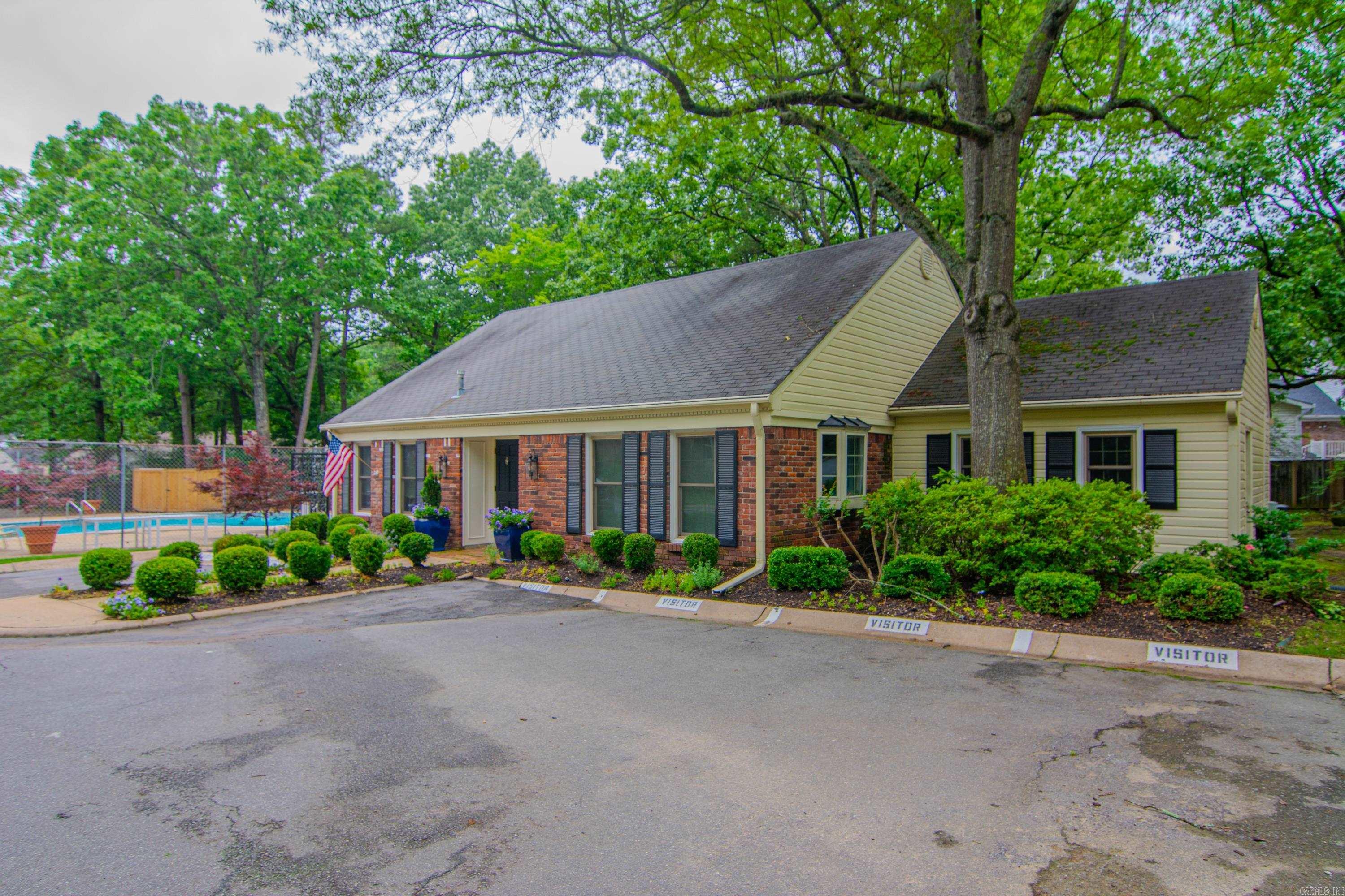 81 Kingsbridge Way Little Rock, AR 72212