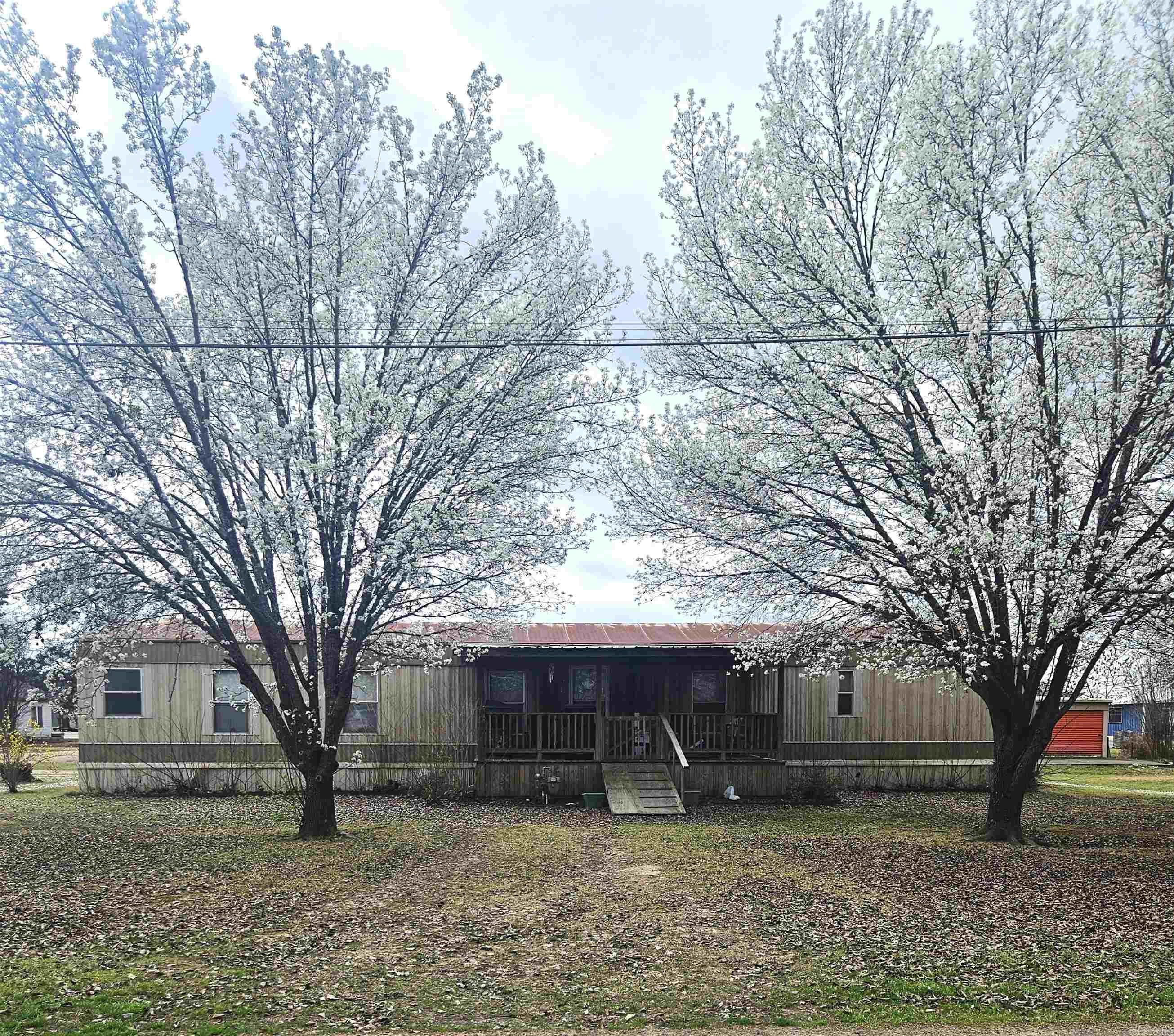 403 W 1ST  Dierks, AR