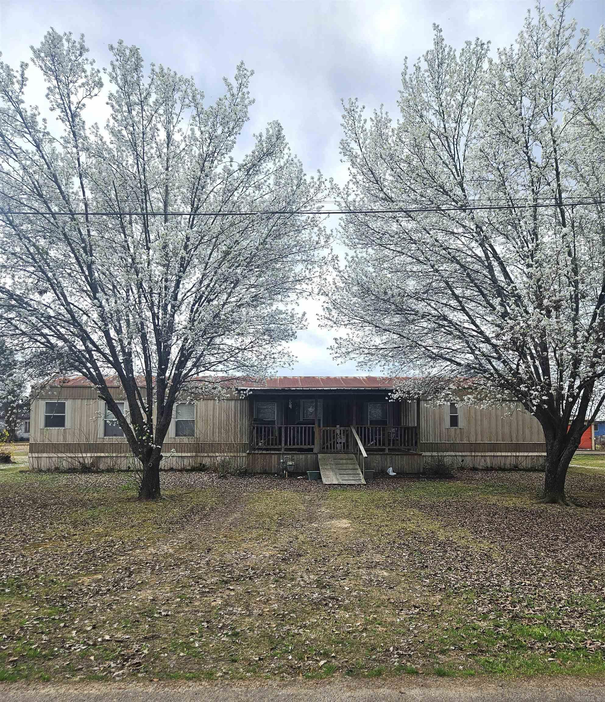 403 W 1ST  Dierks, AR