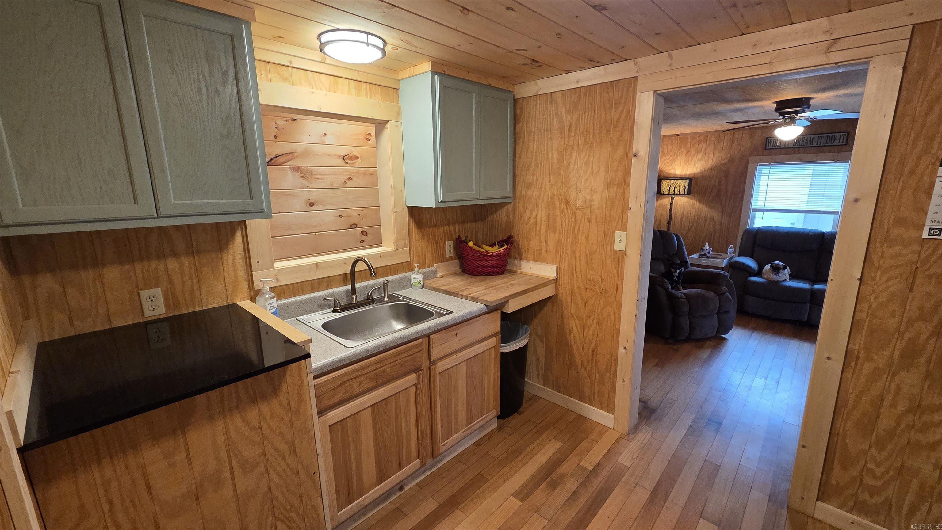 1745 Sandiff  Shirley, AR