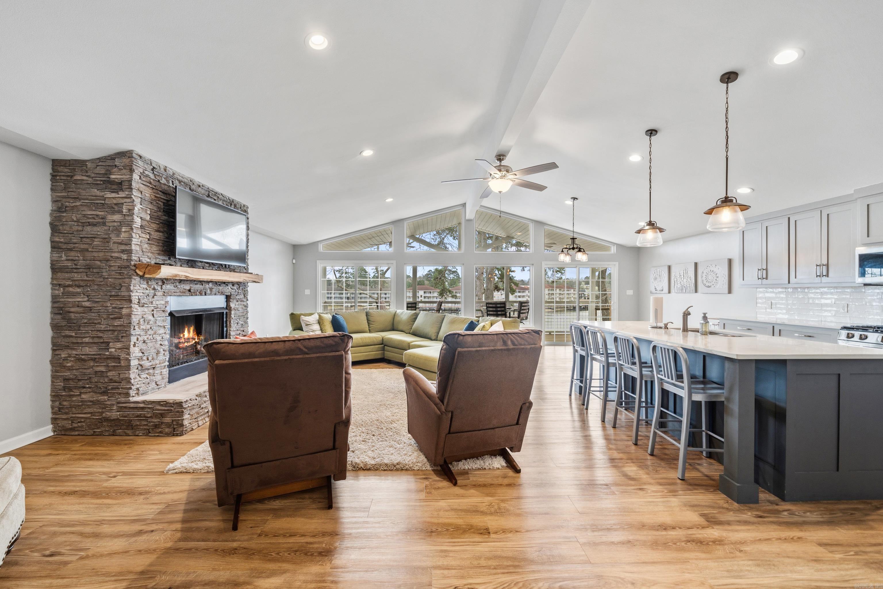 314 Paradise  Hot Springs National Park, AR