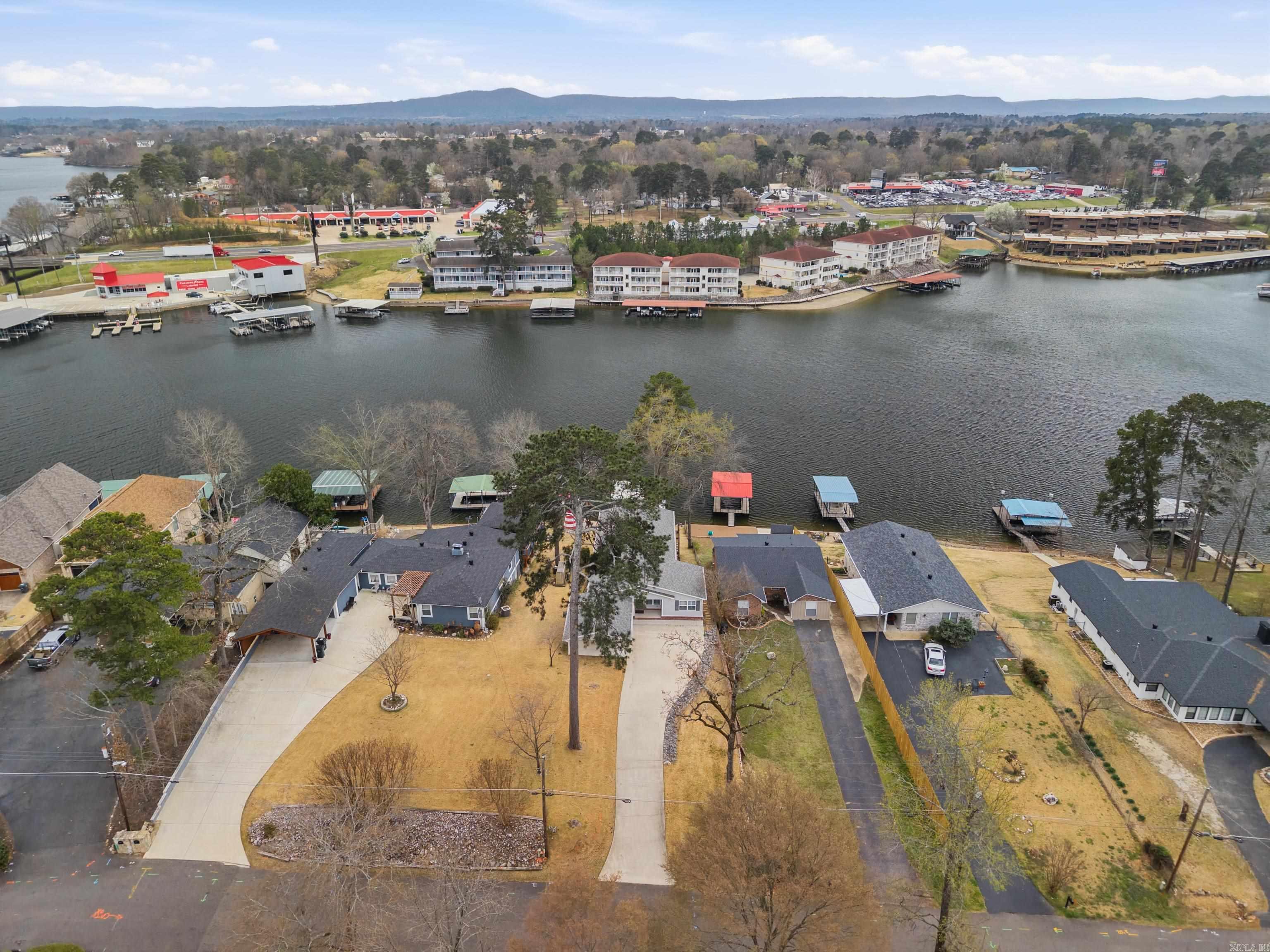 314 Paradise  Hot Springs National Park, AR