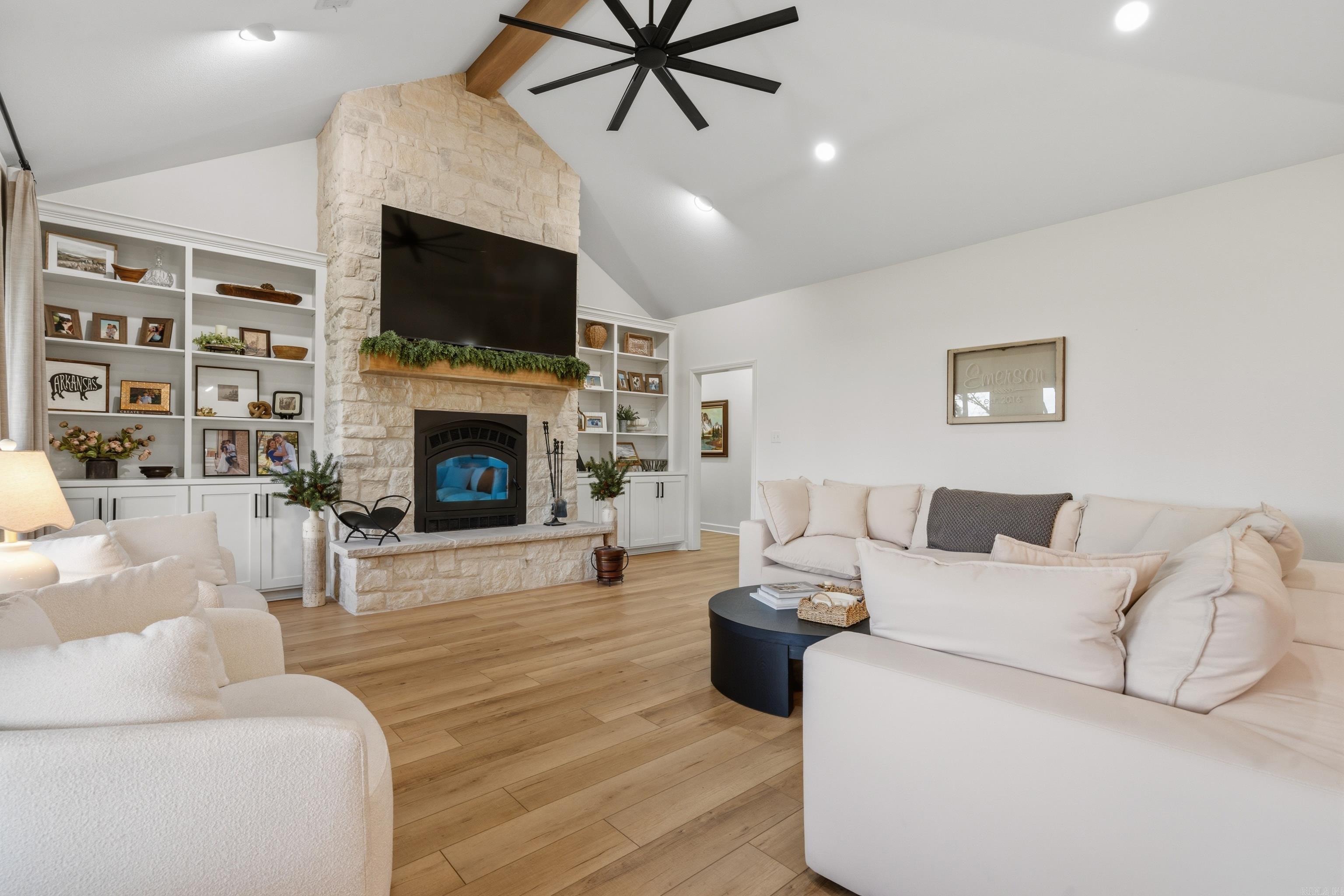 17097 HWY 84 Bismarck, AR 71929