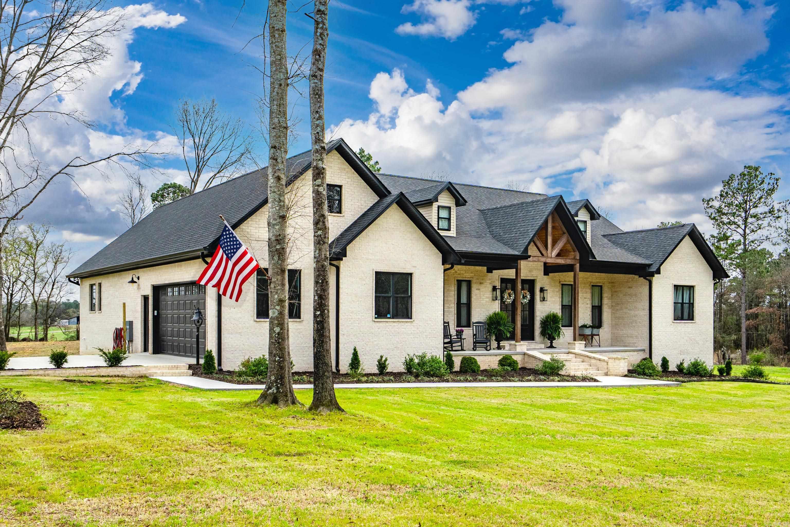 17097 HWY 84 Bismarck, AR 71929