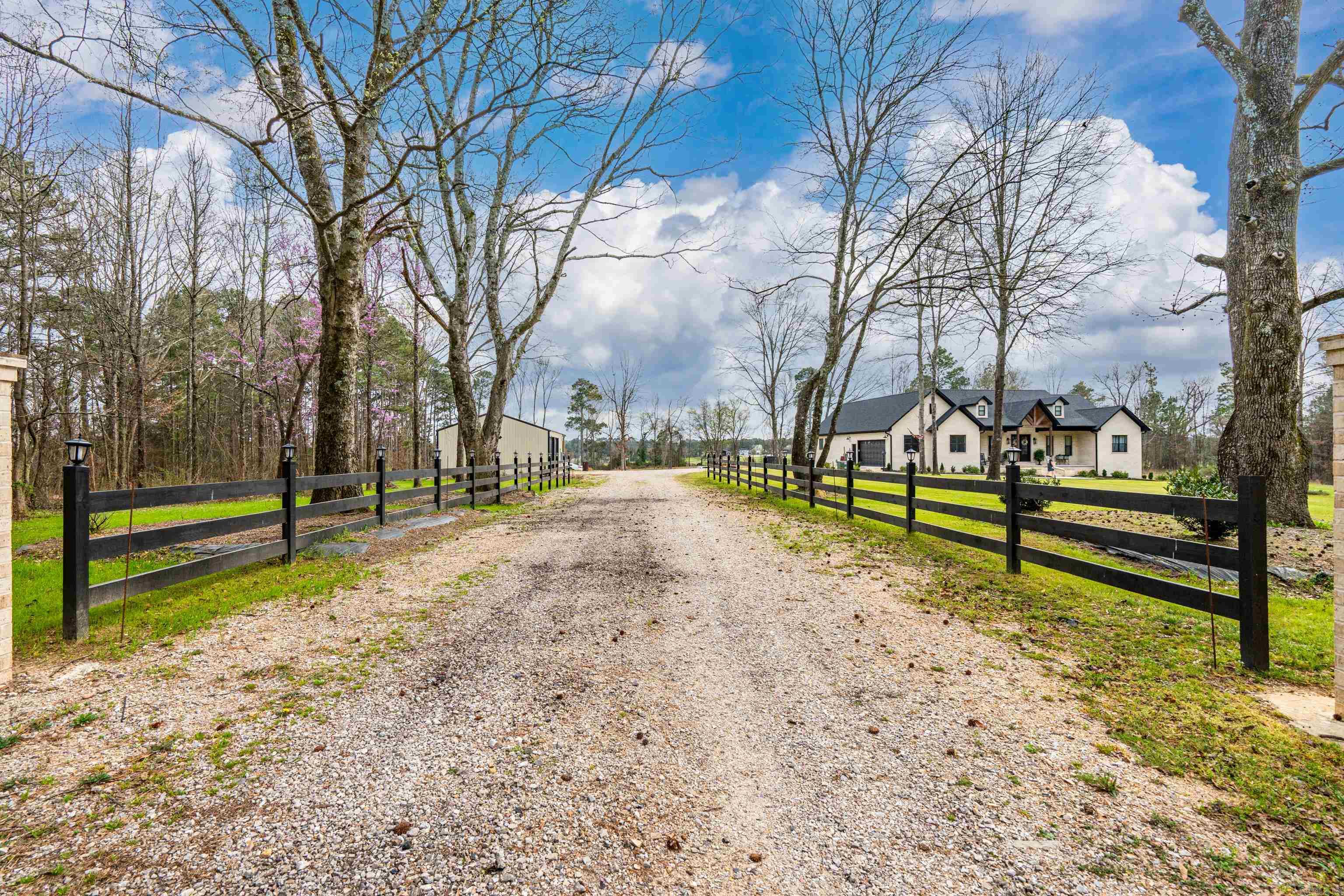 17097 HWY 84 Bismarck, AR 71929