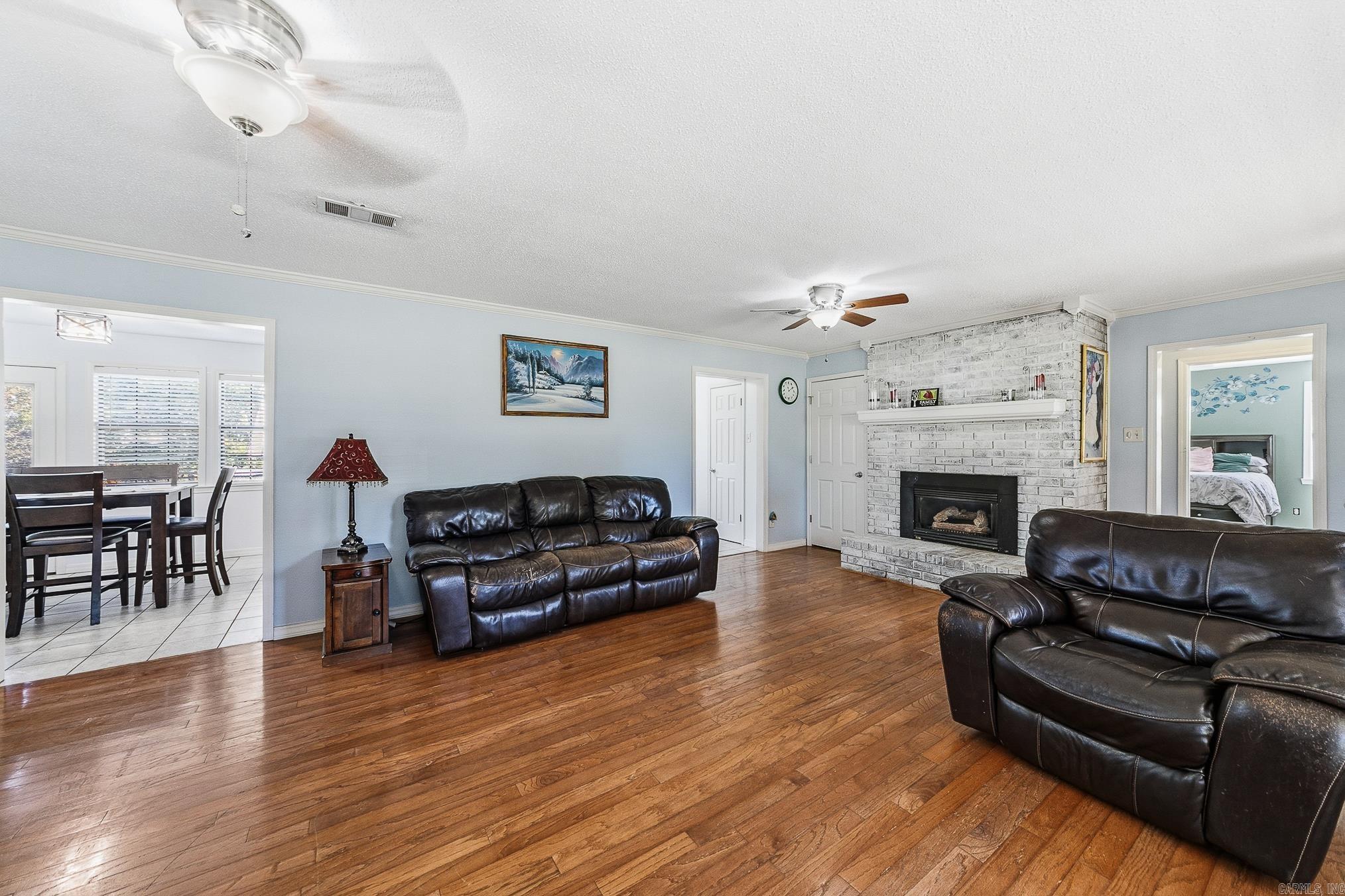 11 Circle B  Ward, AR