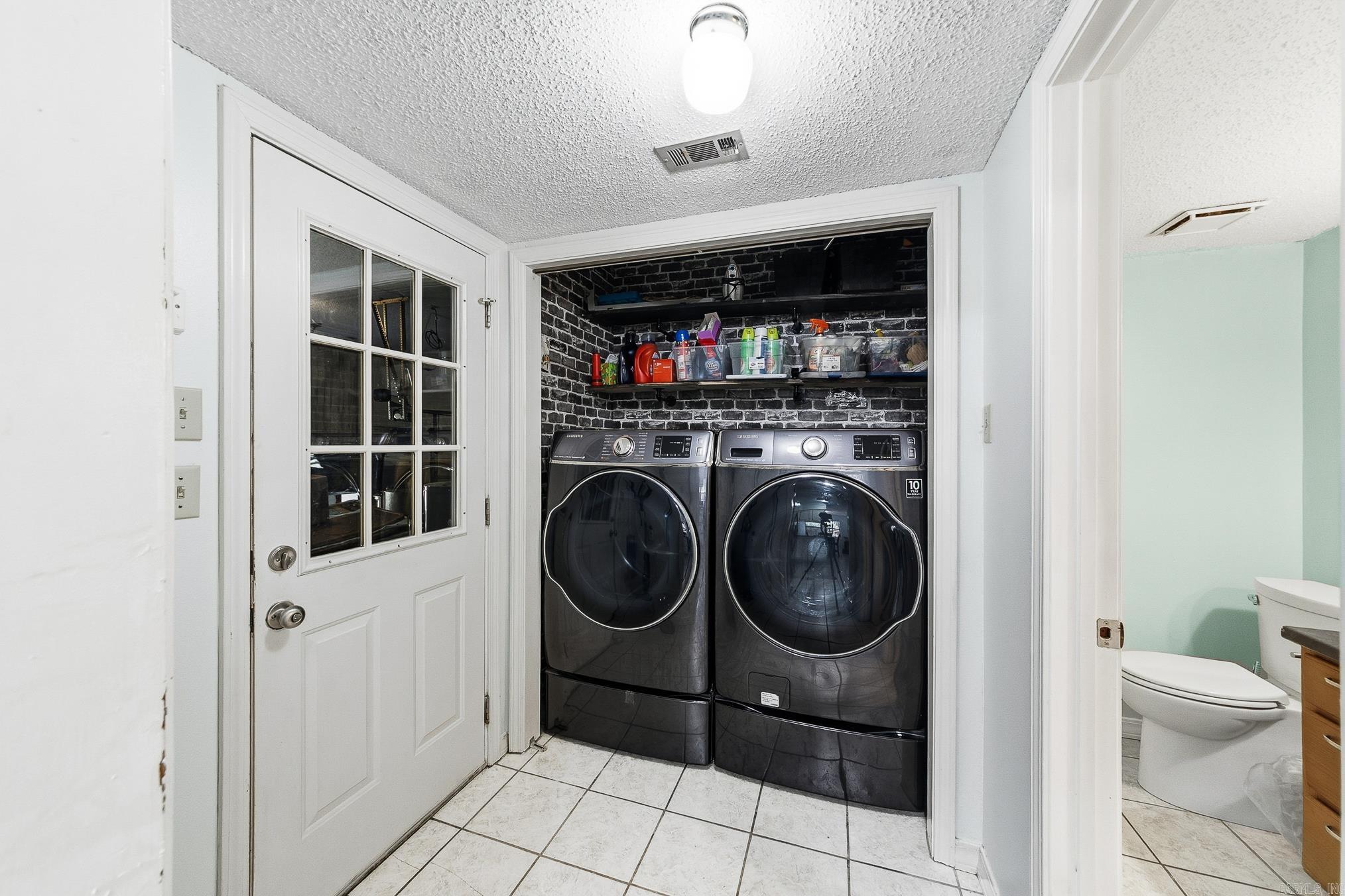 11 Circle B  Ward, AR