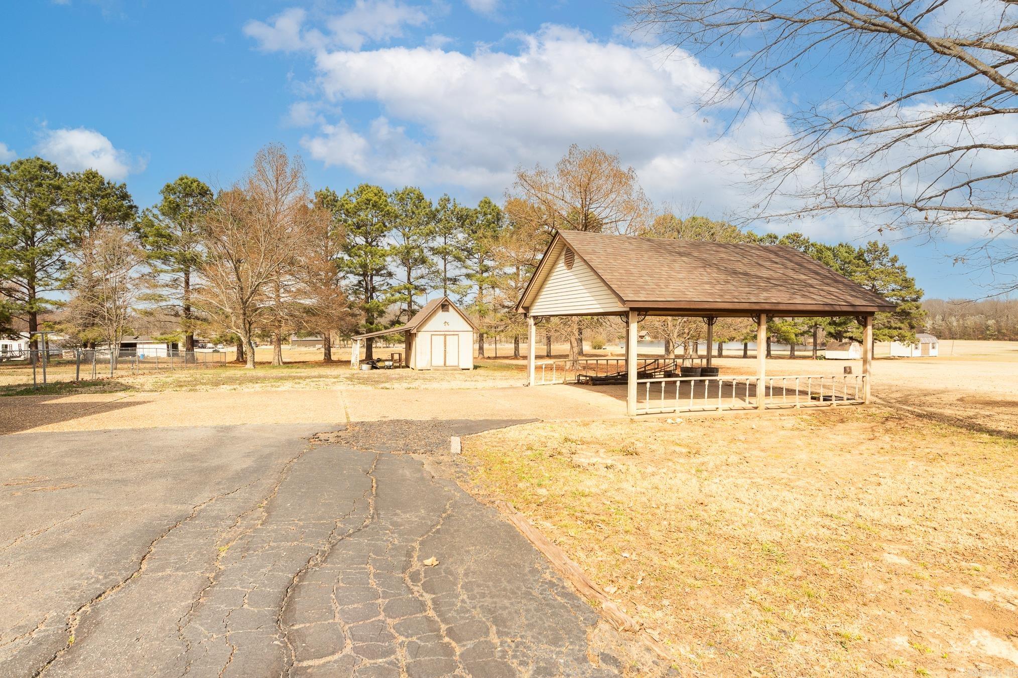 11 Circle B  Ward, AR