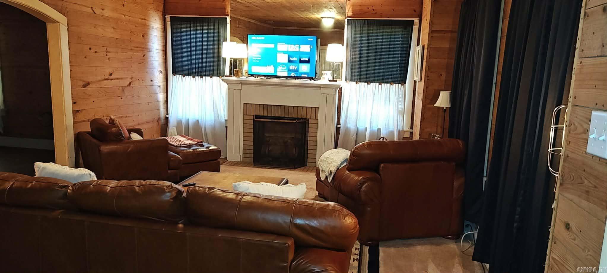 309 Dogwood Street  Waldo, AR