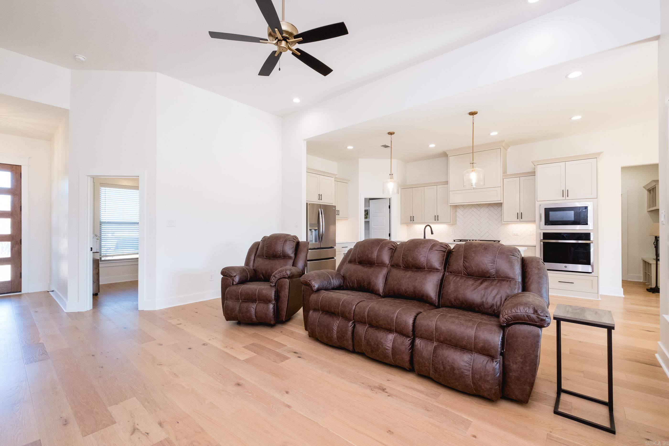 102 Red Crest  Benton, AR