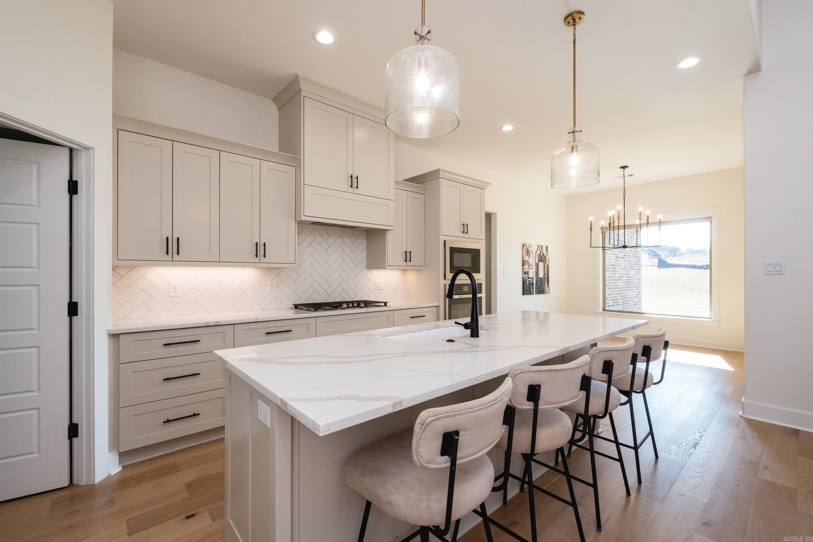 102 Red Crest  Benton, AR