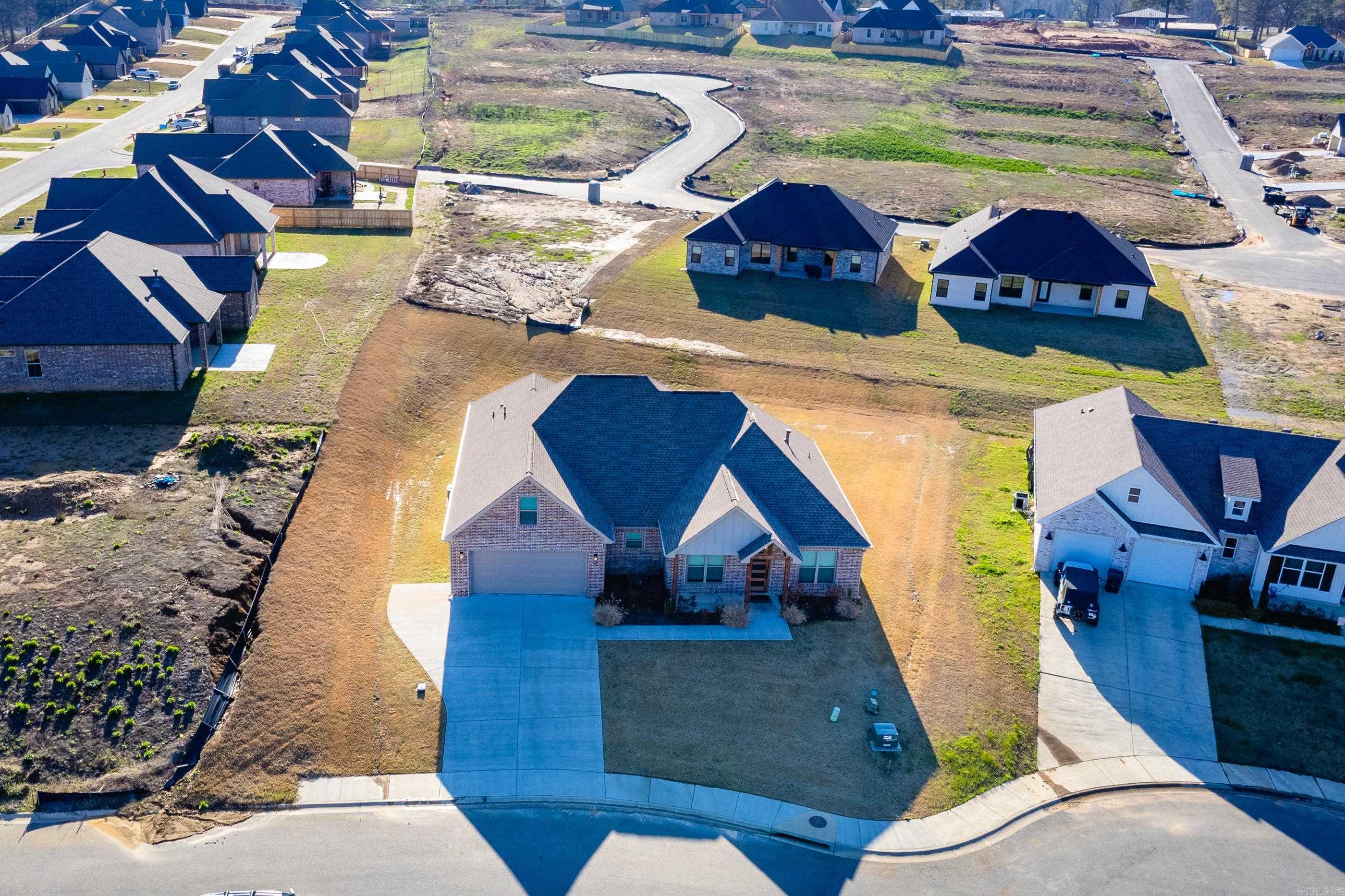 102 Red Crest  Benton, AR