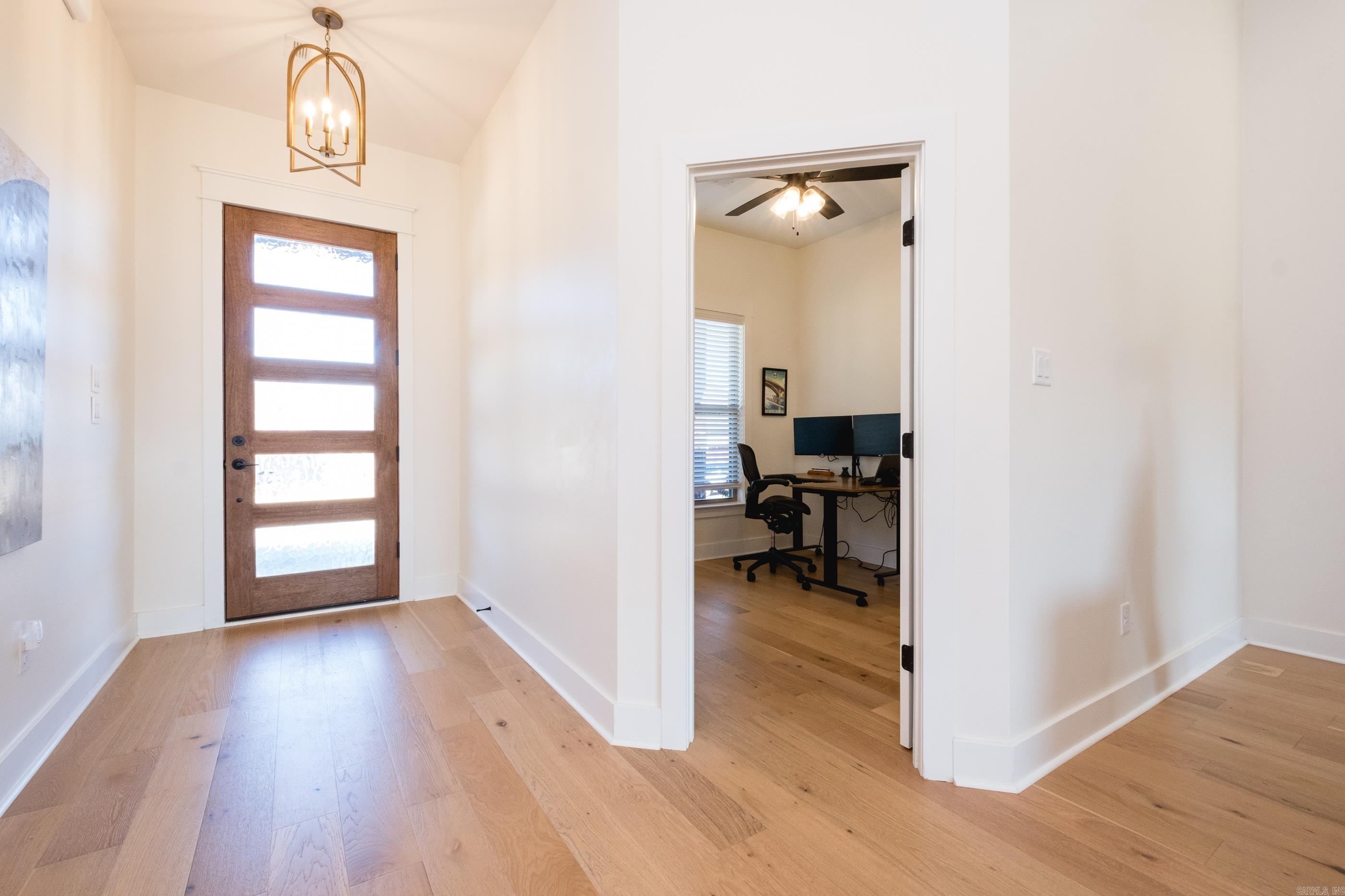 102 Red Crest  Benton, AR