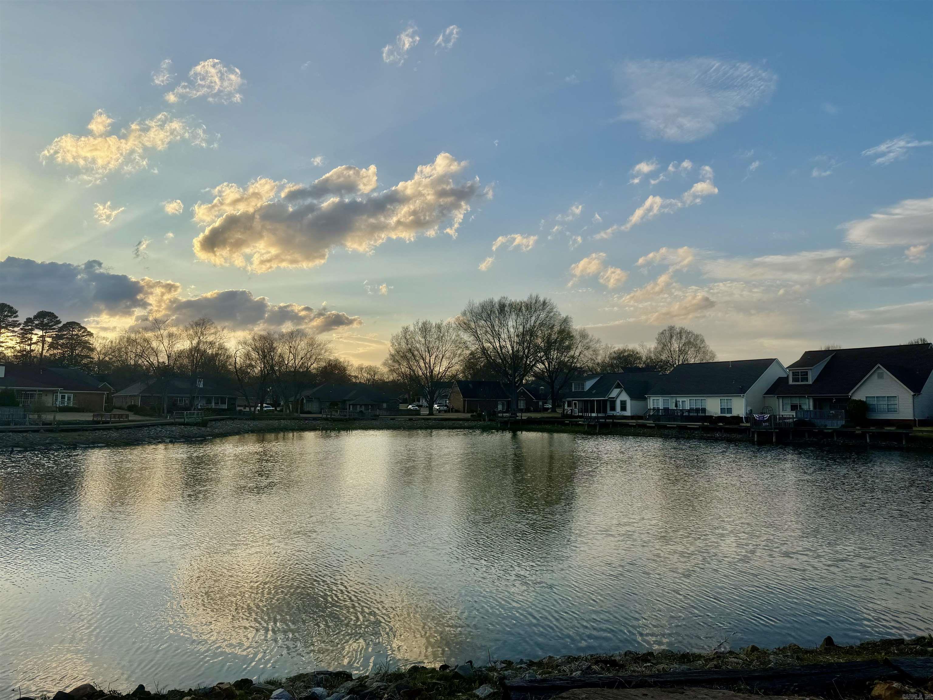 141 Cottage Lake  Searcy, AR