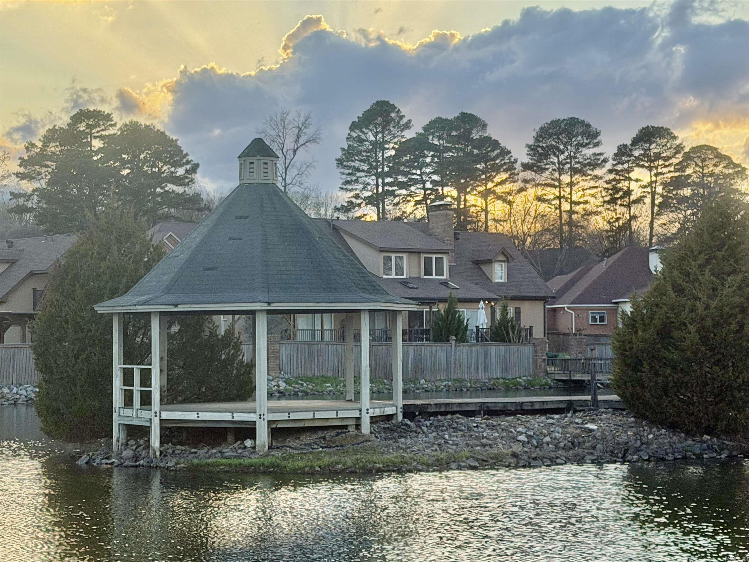 141 Cottage Lake  Searcy, AR