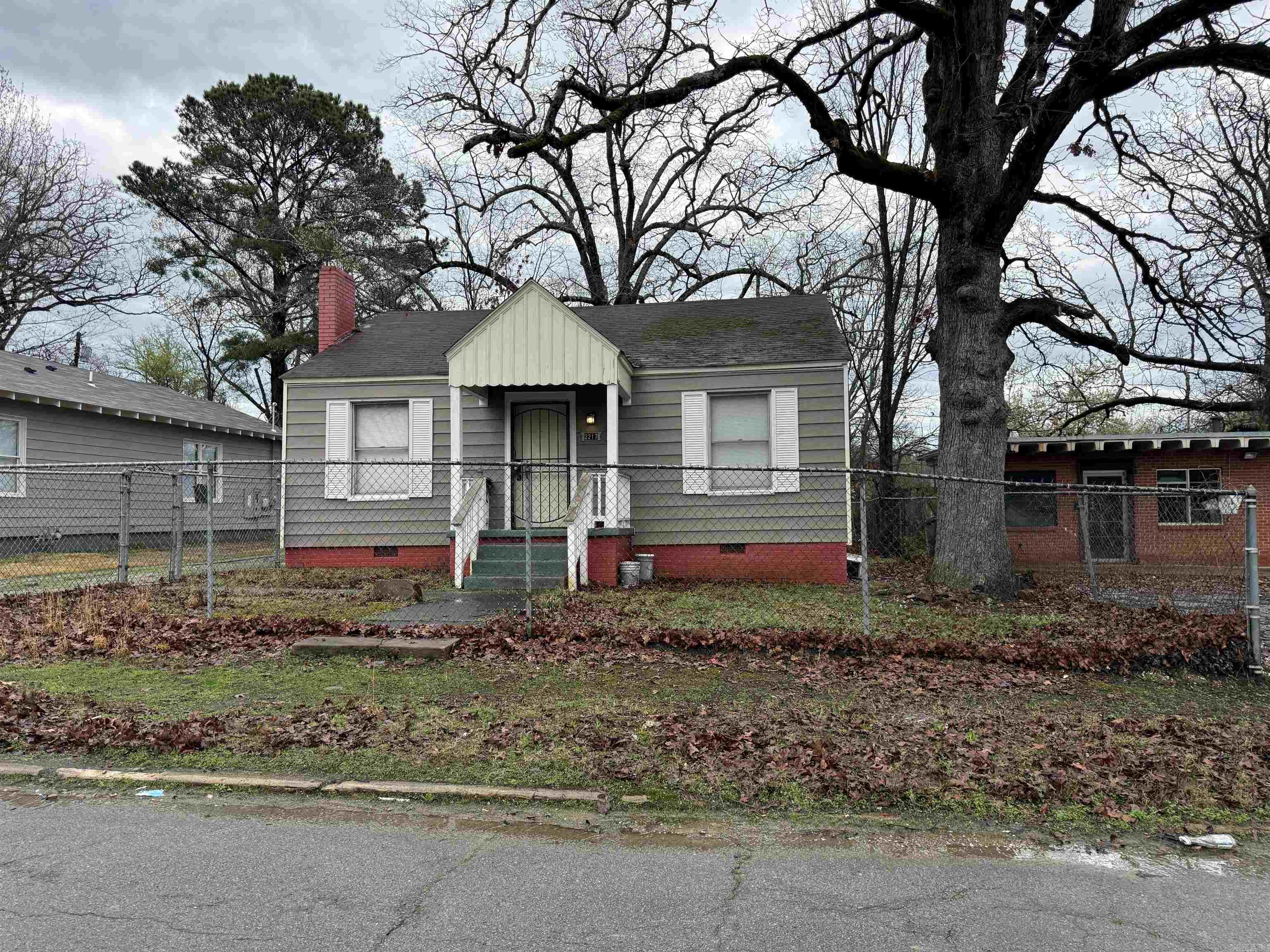 2217 S Cedar  Little Rock, AR