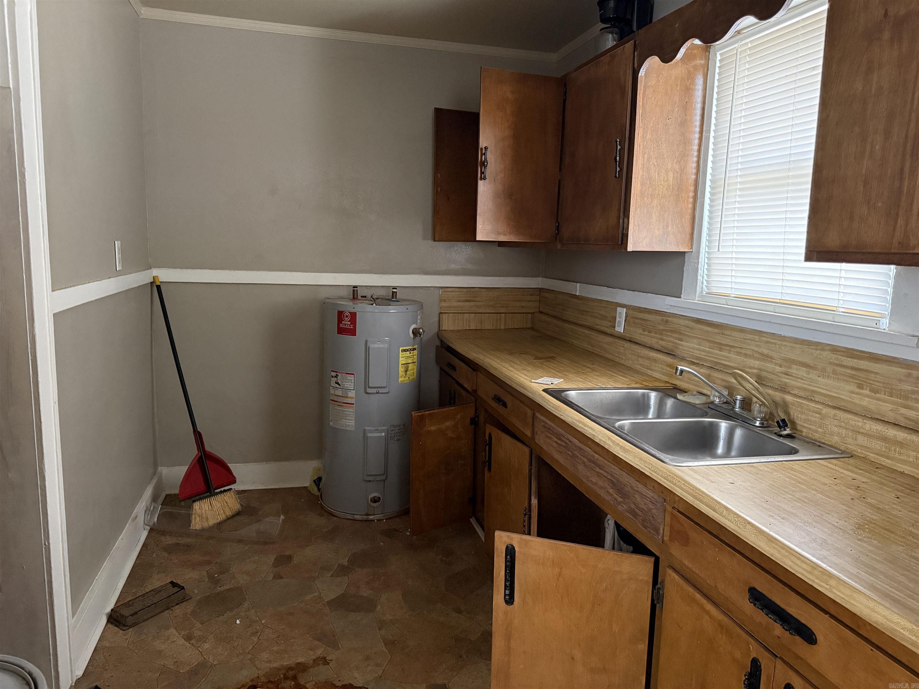 2217 S Cedar  Little Rock, AR