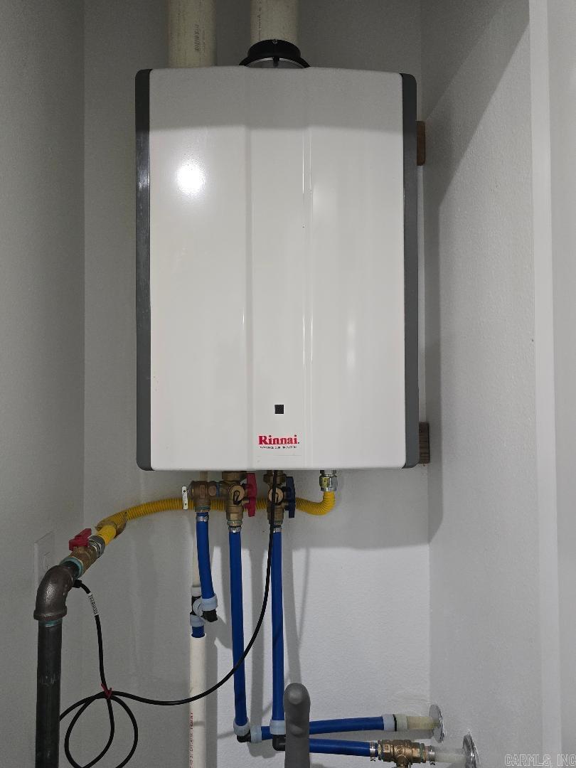 42 Riverwood  Bates, AR