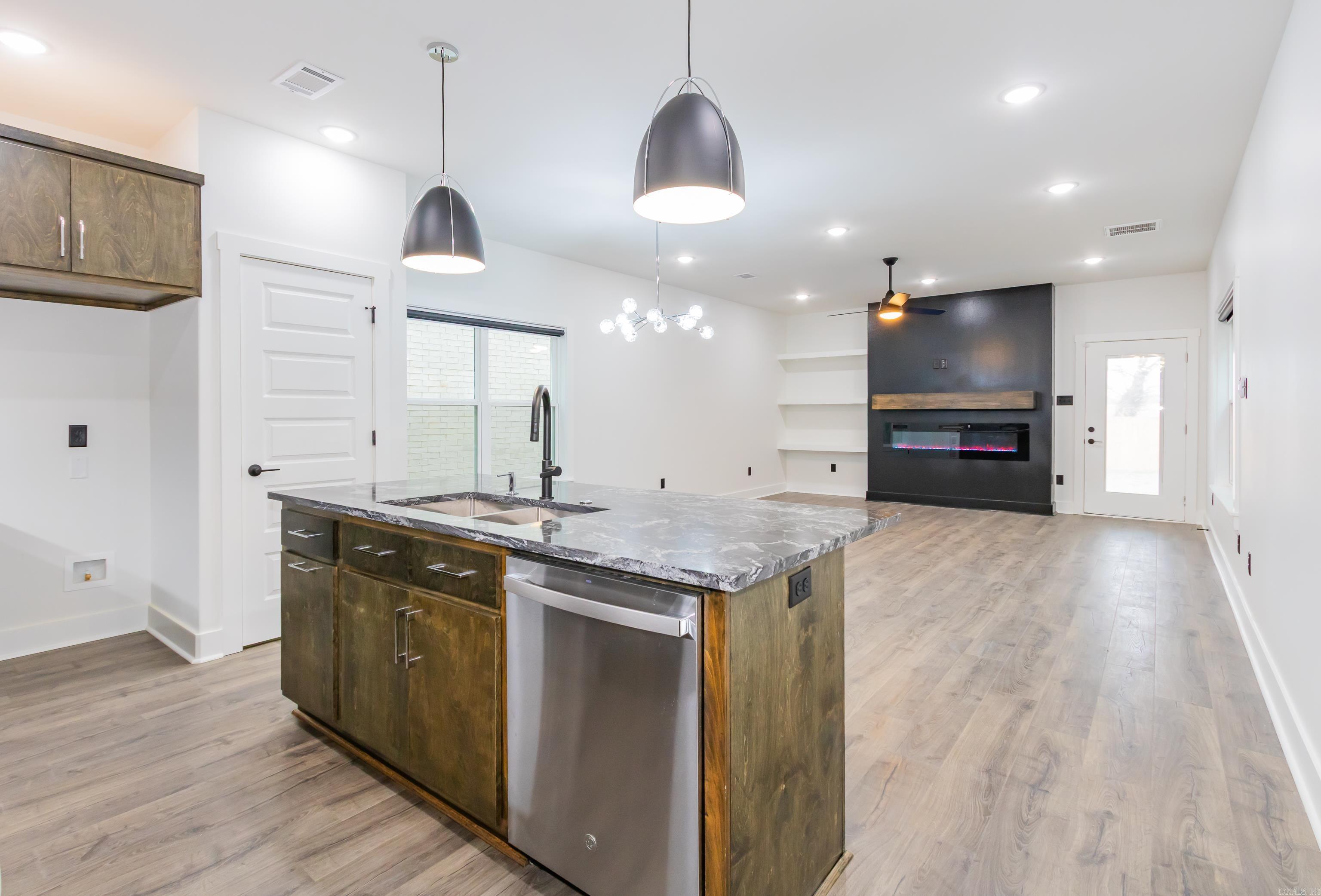 1812 E 4th  Little Rock, AR