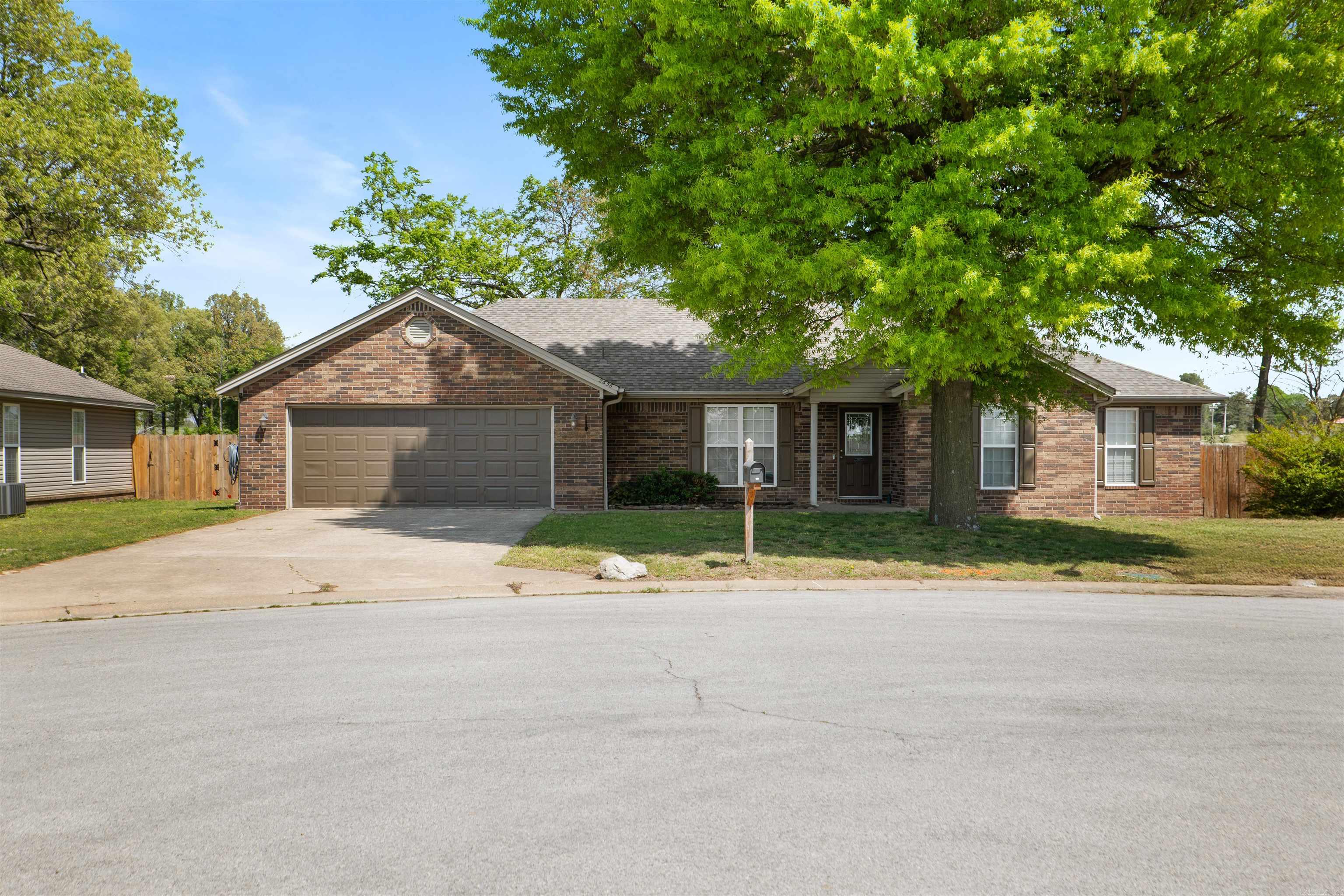 2656 Clayburne  Jonesboro, AR