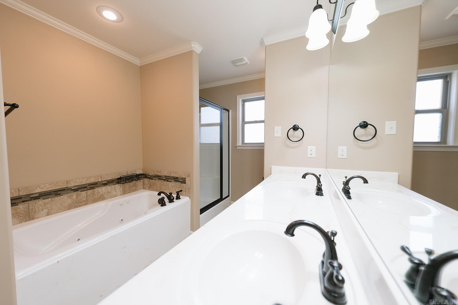 215 Indianhead  Sherwood, AR