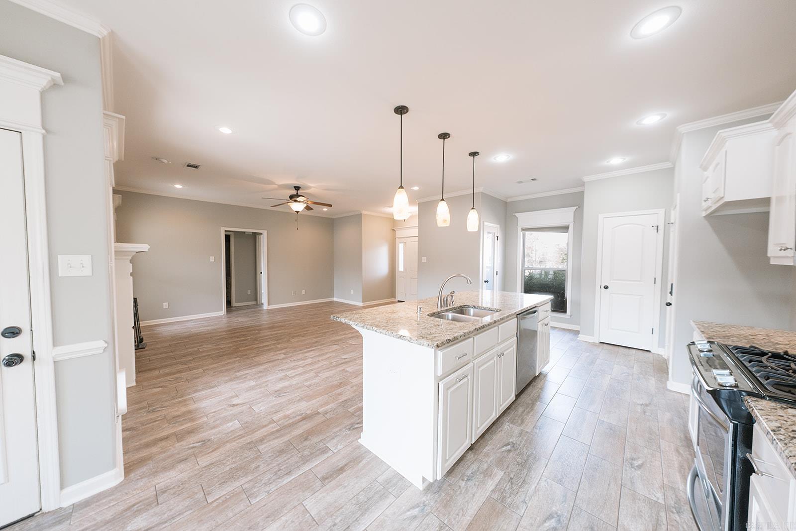 215 Indianhead  Sherwood, AR