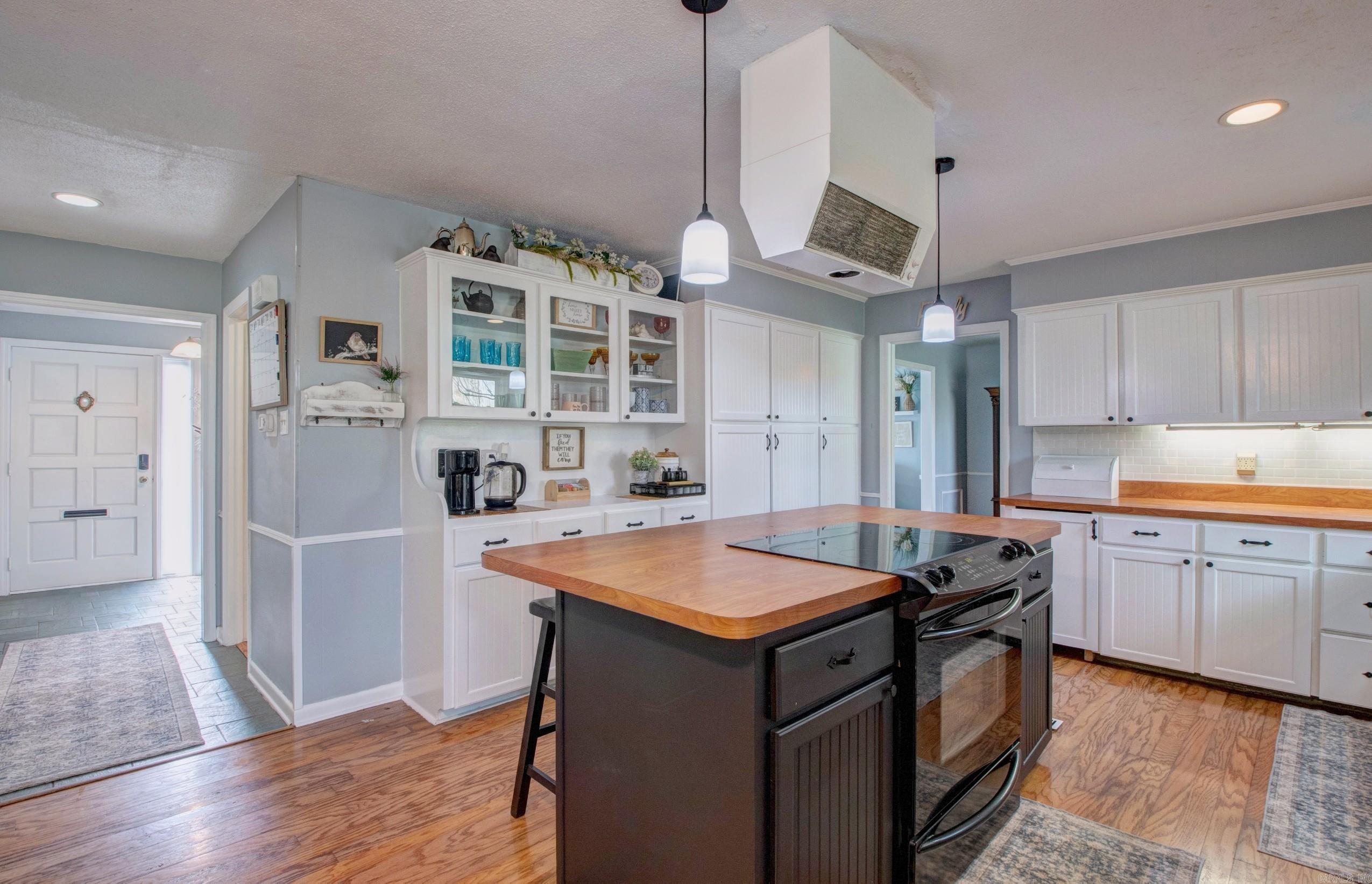 2903 Millbrook  Little Rock, AR