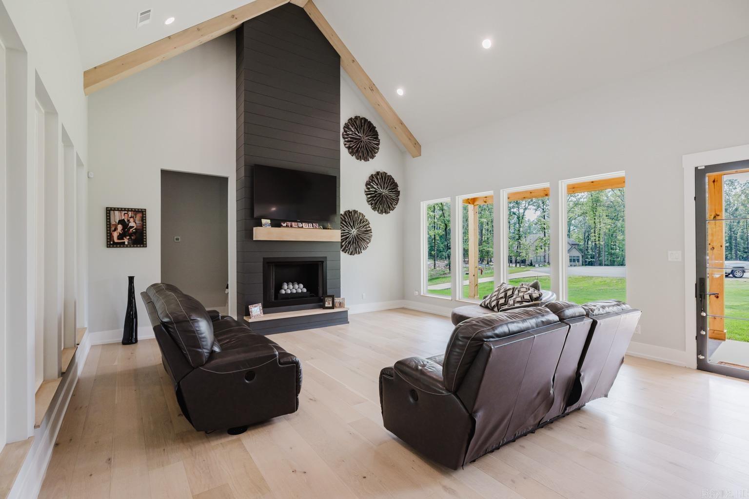 6048 Charley  Benton, AR