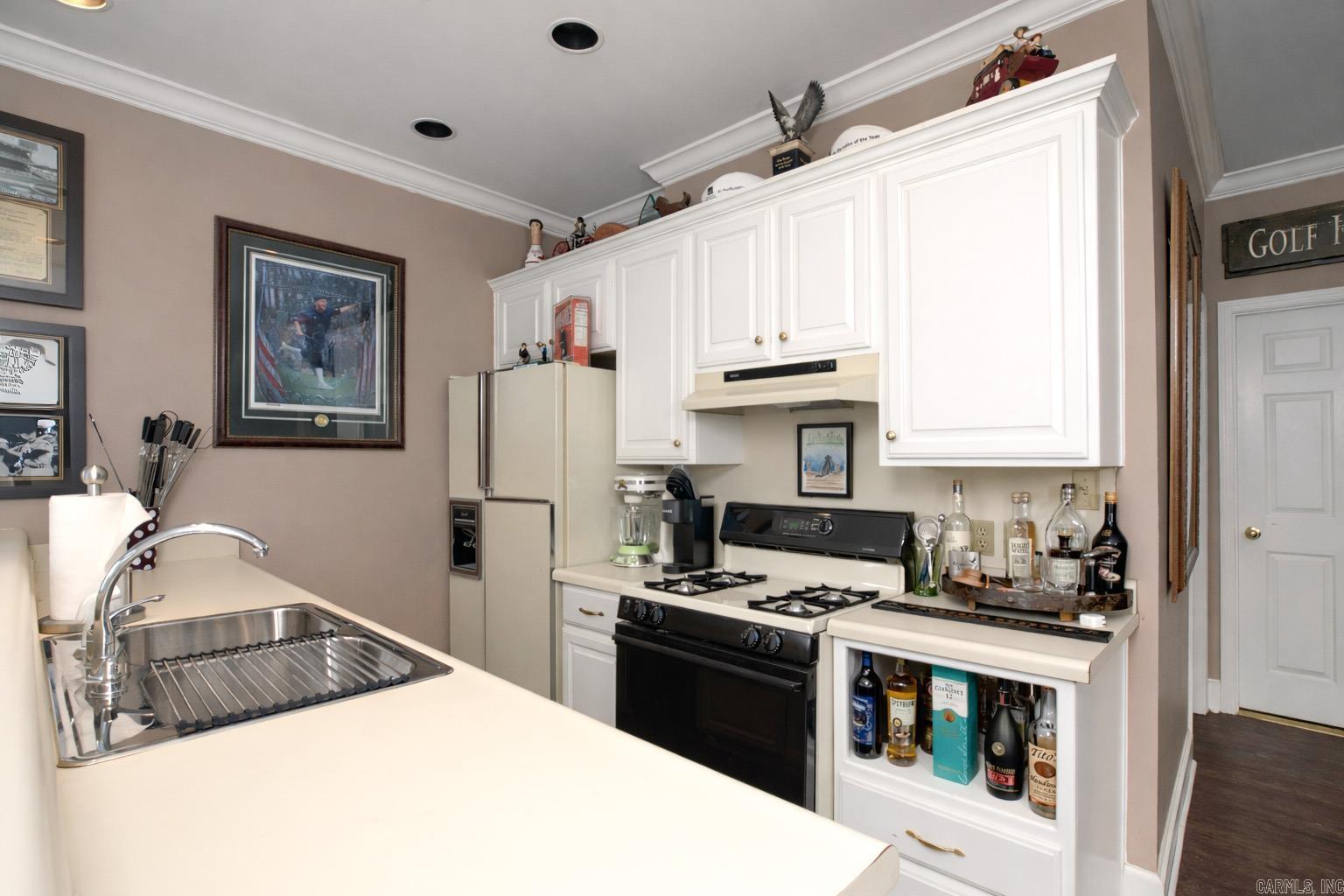 39 Longmeadow  Pine Bluff, AR