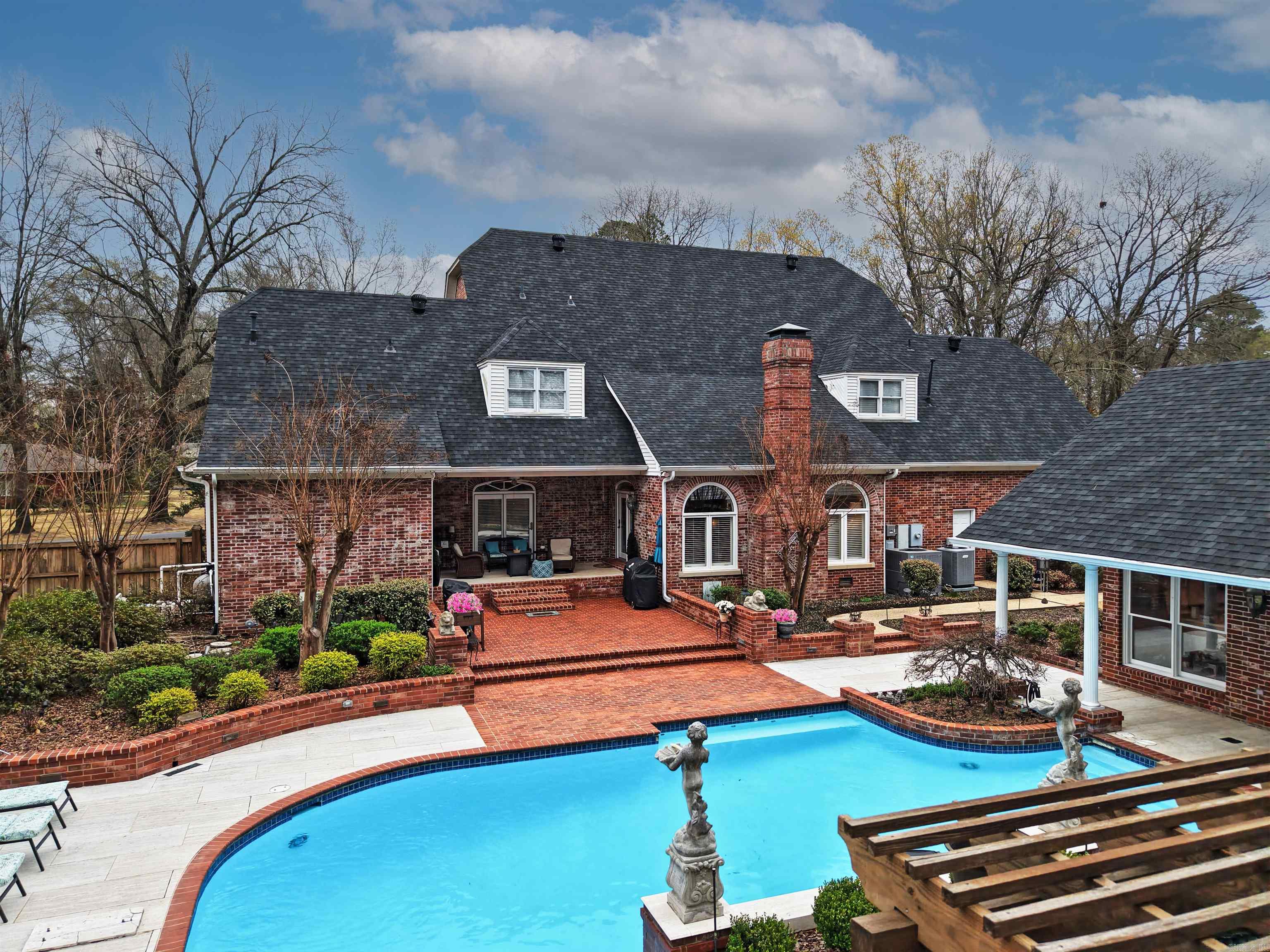 39 Longmeadow  Pine Bluff, AR