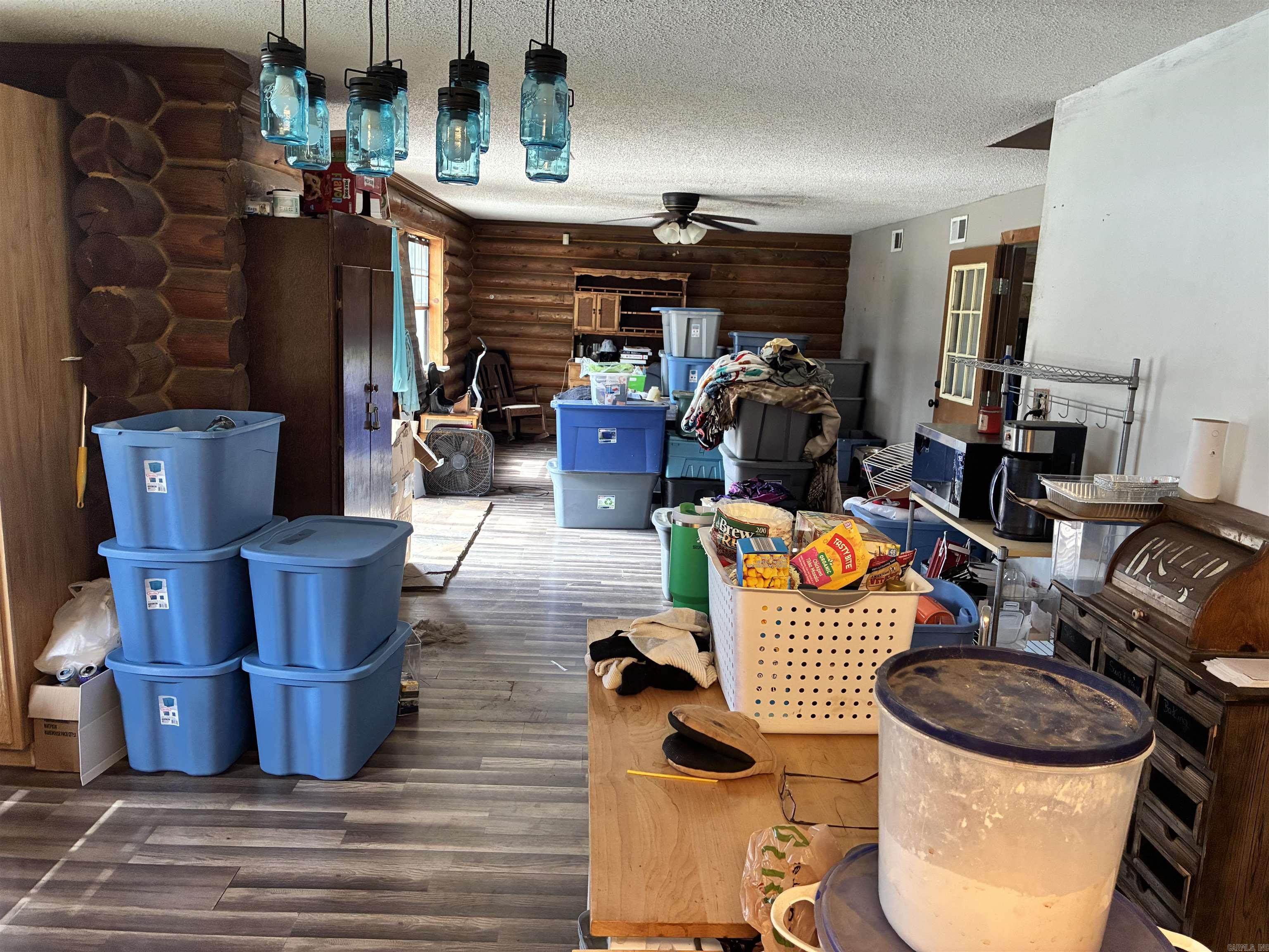 7201 Lake Park Lane Hensley, AR 72065