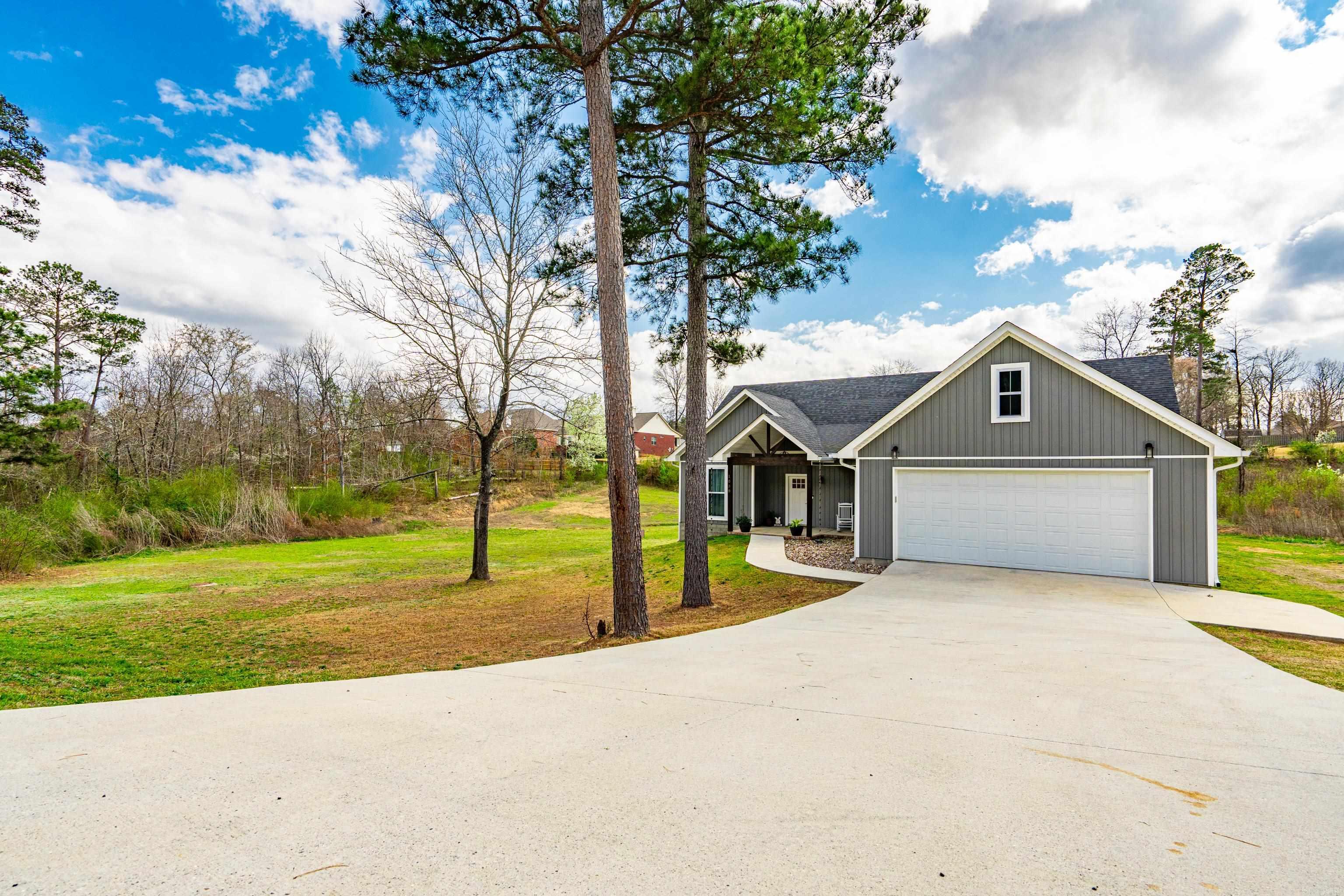 1038 Marion Anderson  Hot Springs, AR