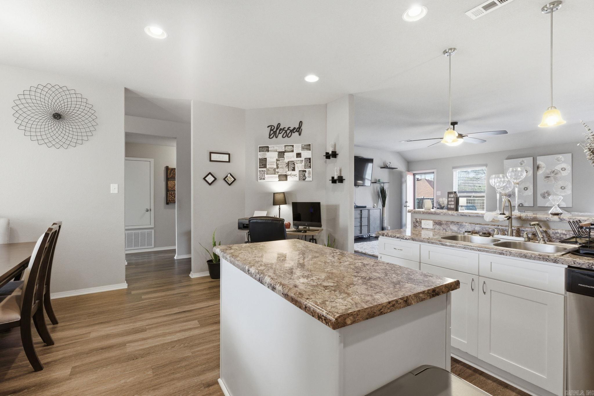 1178 Meadows Edge  Alexander, AR