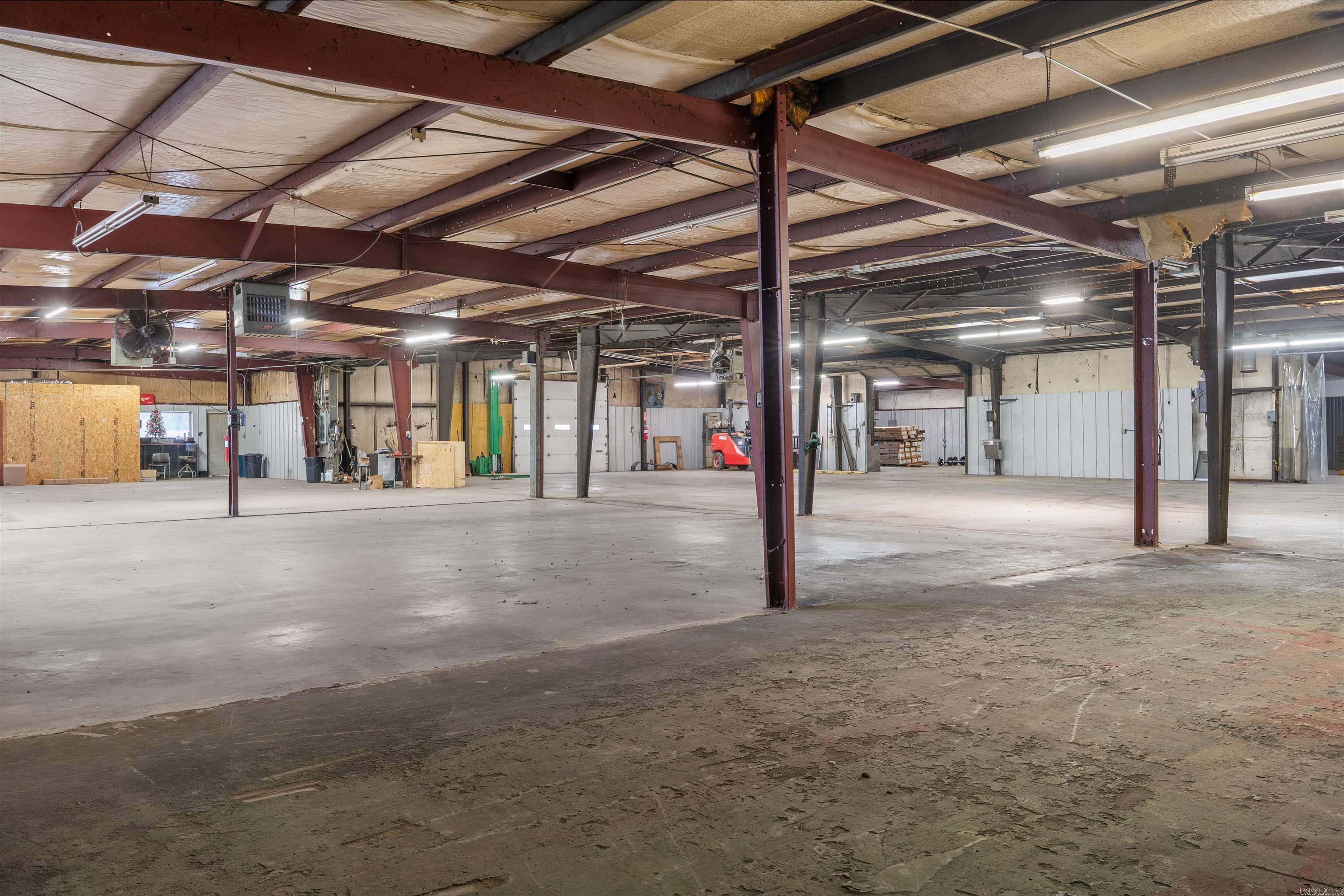 11 College N  Vilonia, AR