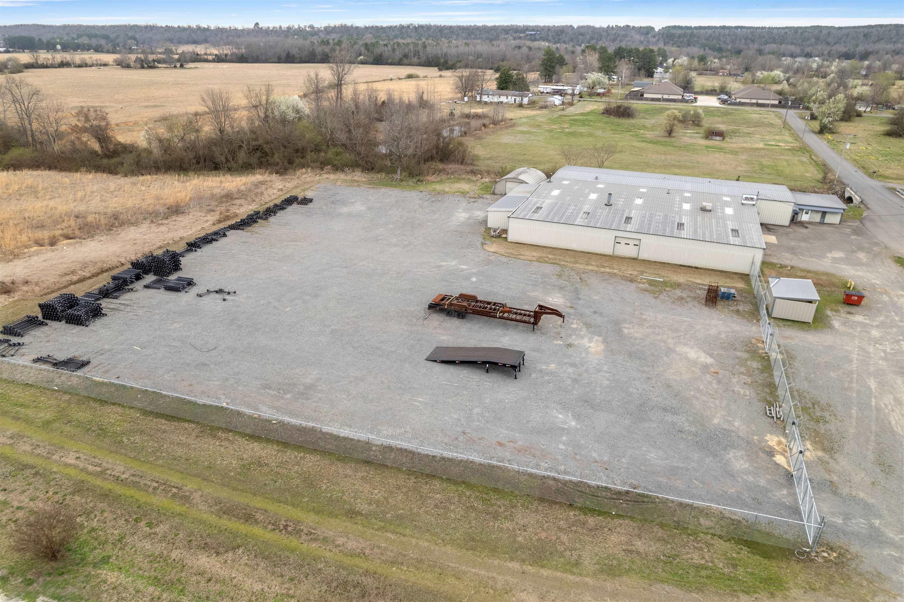 11 College N  Vilonia, AR