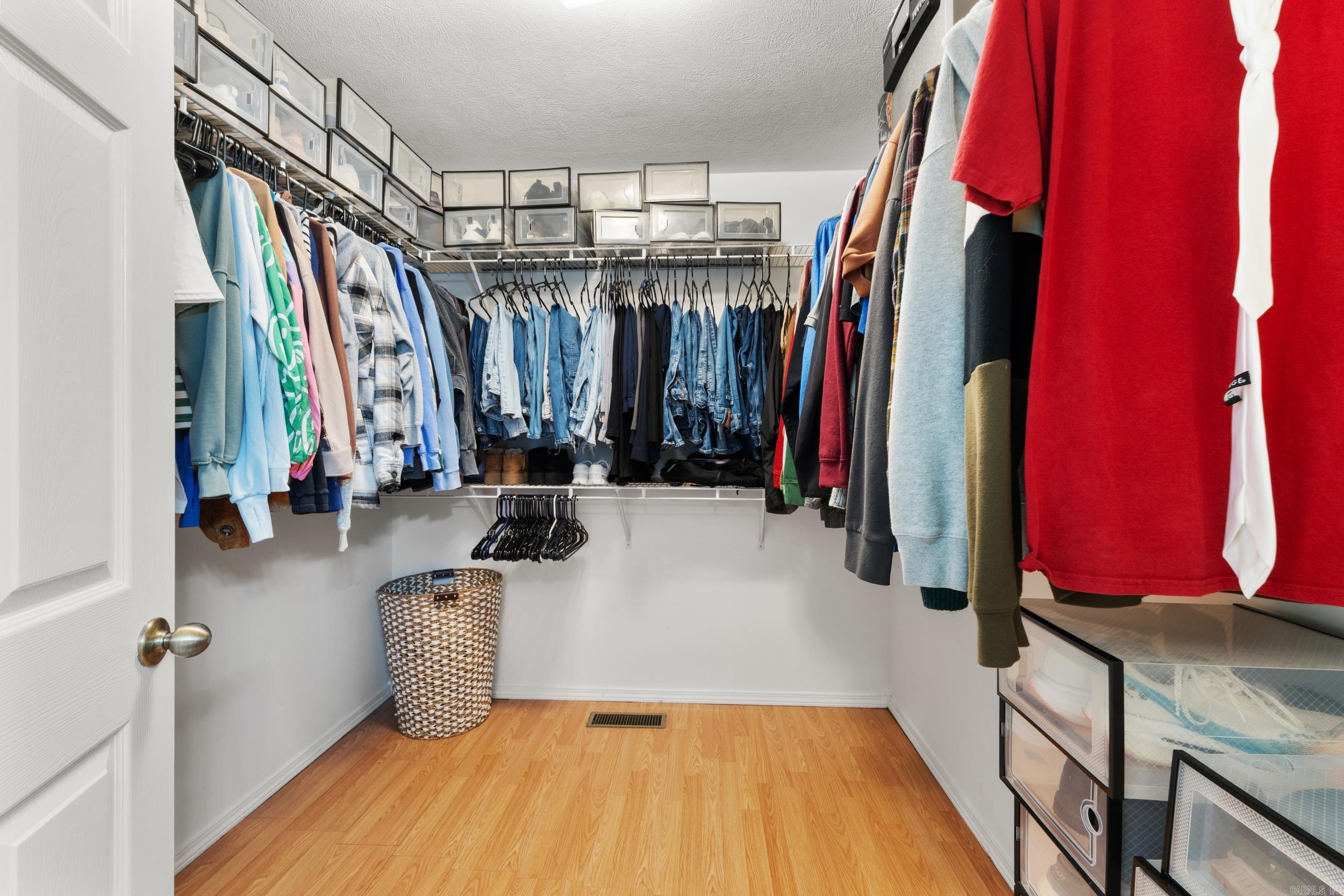 180 Contemporary Drive  Mountain Home, AR